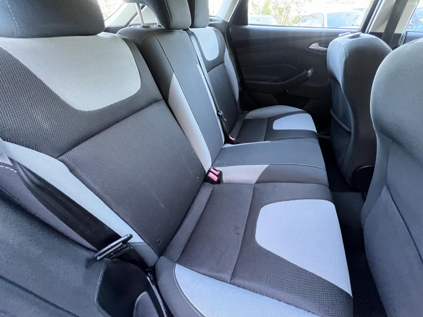 2014 Gray /Balck Ford Focus SE Hatch (1FADP3K21EL) with an 2.0L L4 DOHC 16V engine, Automatic transmission, located at 30 S. Berkeley Avenue, Pasadena, CA, 91107, (626) 248-7567, 34.145447, -118.109398 - Microsoft Sync! Moon-roof! This 2014 Ford Focus SE Hatch looks and drives good. Bad credit? We can help! We are the bank. - Photo#22