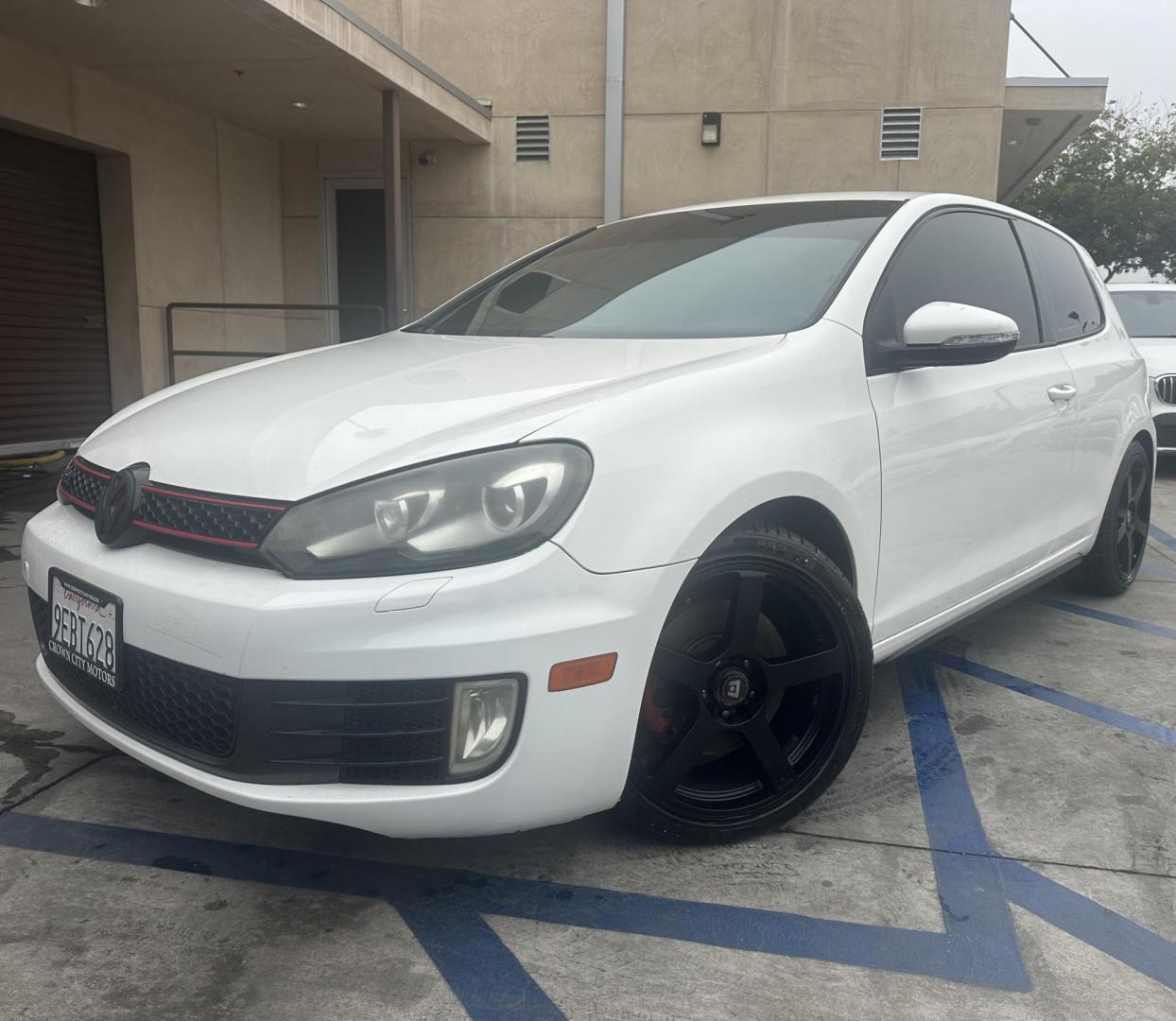 2010 White /Black Volkswagen GTI 2.0T Coupe PZEV (WVWFD7AJ9AW) with an 2.0L L4 DOHC 16V TURBO engine, Automatic transmission, located at 30 S. Berkeley Avenue, Pasadena, CA, 91107, (626) 248-7567, 34.145447, -118.109398 - Leather Seats! Moon-roof! This 2010 Volkswagen GTI 2.0T Coupe PZEV looks and drives well. This vehicle comes with a dealer 30 day / 1,000 Mile Warranty ( call us for details) and with Options up to 5 years / 100,000 Mile Warranty. Bad credit? We can help! We are the bank. Buy with confidence! All o - Photo#2