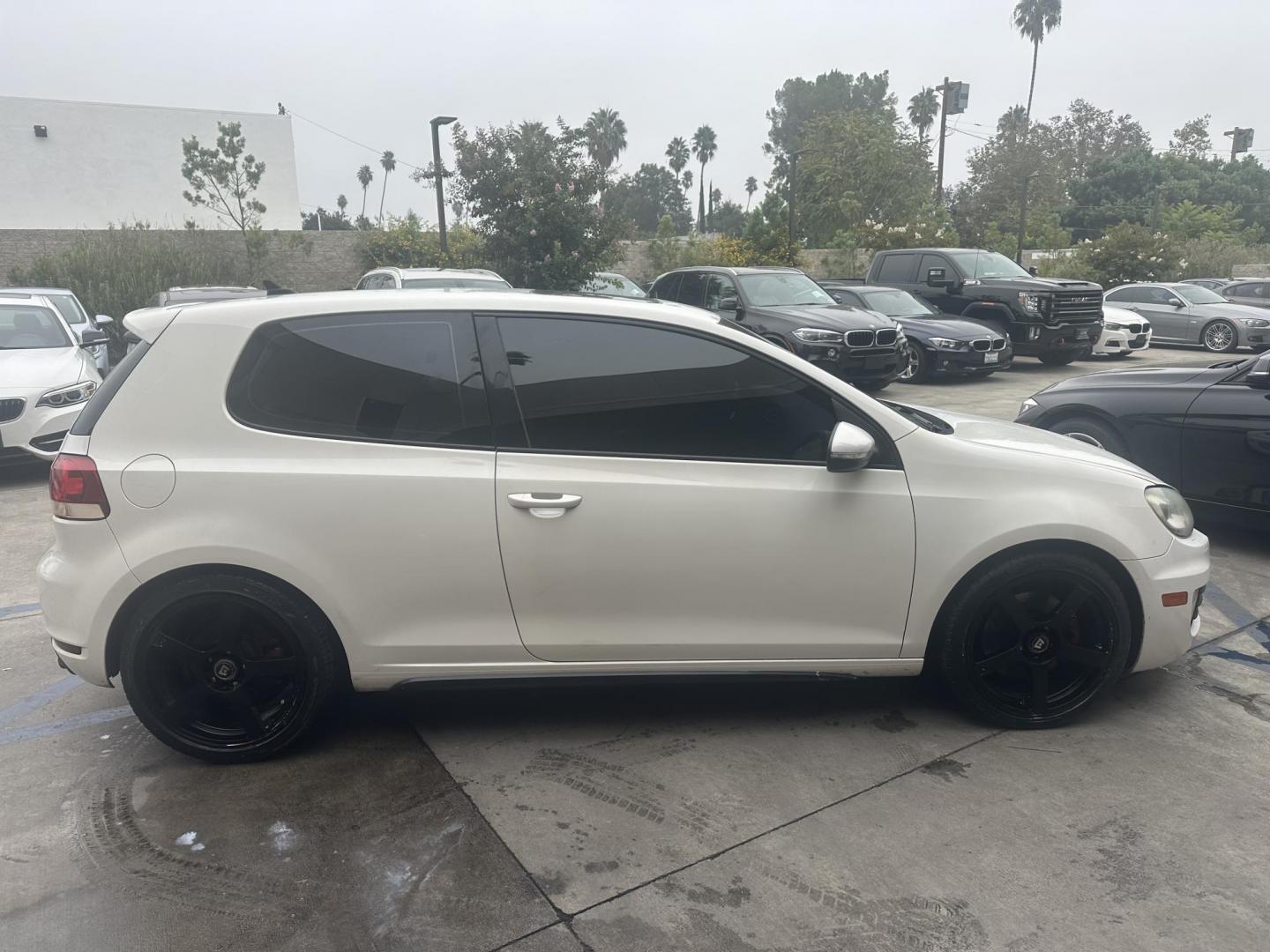 2010 White /Black Volkswagen GTI 2.0T Coupe PZEV (WVWFD7AJ9AW) with an 2.0L L4 DOHC 16V TURBO engine, Automatic transmission, located at 30 S. Berkeley Avenue, Pasadena, CA, 91107, (626) 248-7567, 34.145447, -118.109398 - Leather Seats! Moon-roof! This 2010 Volkswagen GTI 2.0T Coupe PZEV looks and drives well. This vehicle comes with a dealer 30 day / 1,000 Mile Warranty ( call us for details) and with Options up to 5 years / 100,000 Mile Warranty. Bad credit? We can help! We are the bank. Buy with confidence! All o - Photo#6