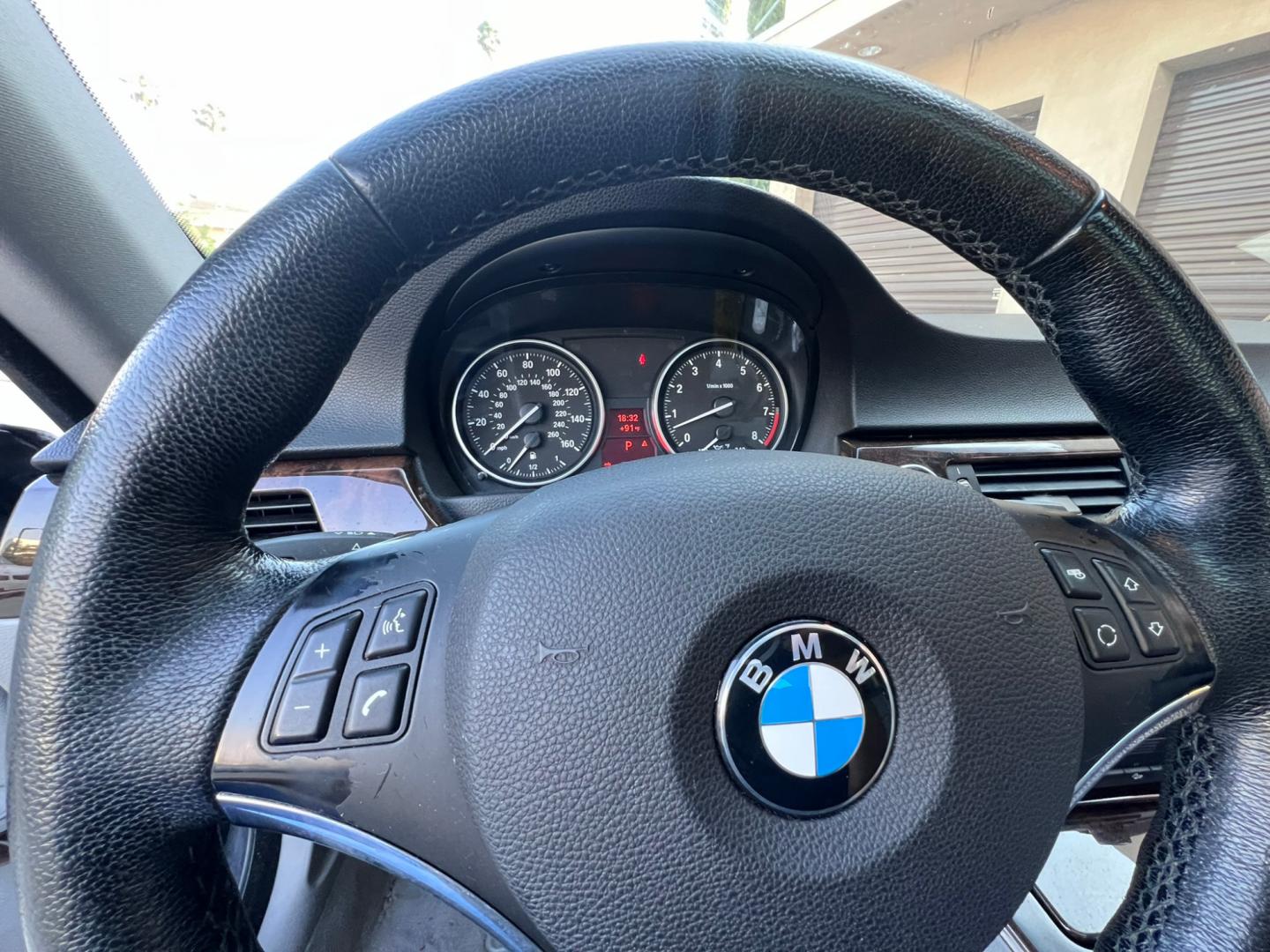 2009 BLACK /Gray BMW 3-Series 328xi Coupe (WBAWC33539P) with an 3.0L L6 DOHC 24V engine, Automatic transmission, located at 30 S. Berkeley Avenue, Pasadena, CA, 91107, (626) 248-7567, 34.145447, -118.109398 - Photo#8