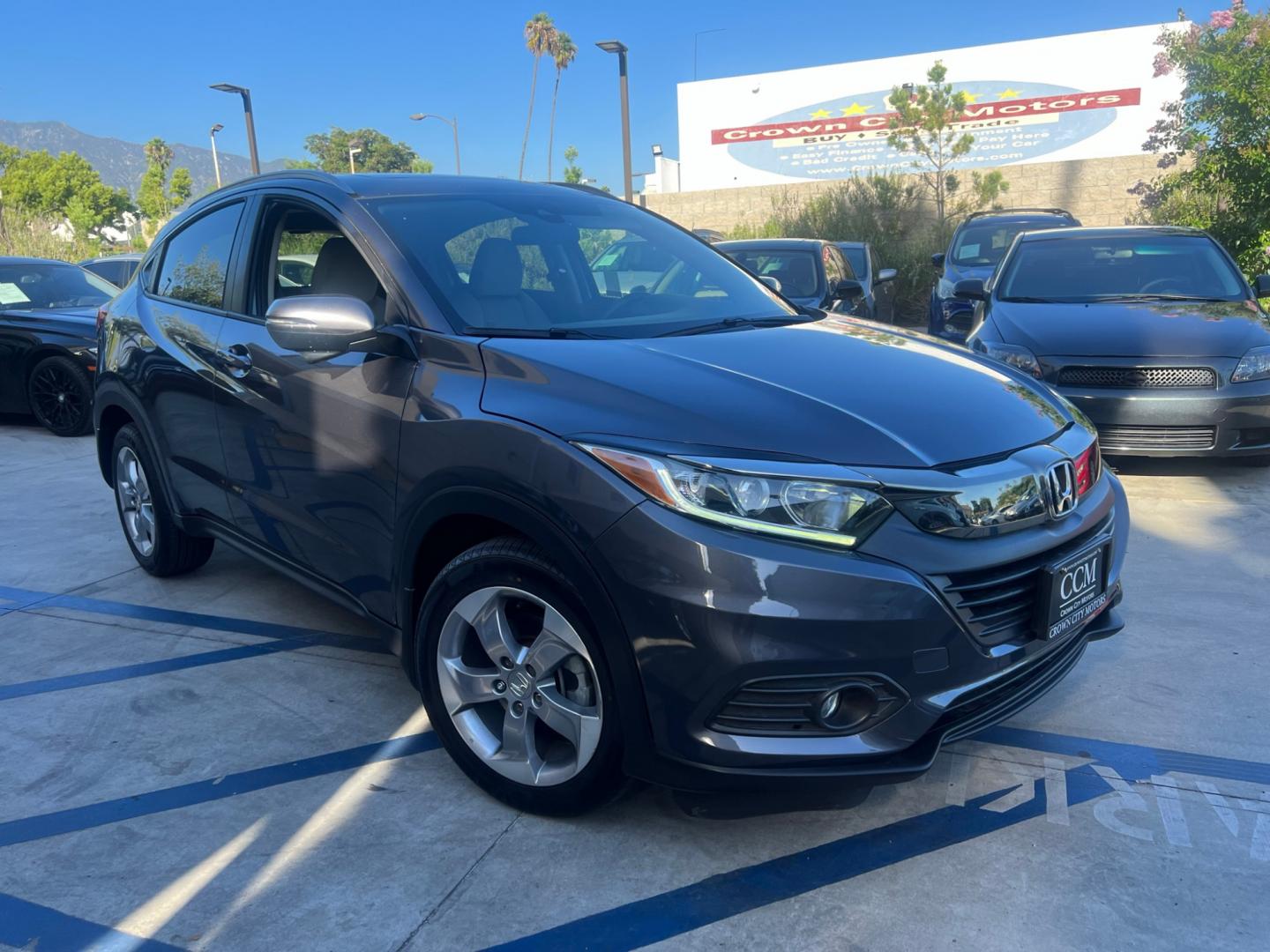 2019 Gray Honda HR-V EX (3CZRU5H51KM) with an 1.8L L4 DOHC 16V engine, CVT transmission, located at 30 S. Berkeley Avenue, Pasadena, CA, 91107, (626) 248-7567, 34.145447, -118.109398 - Crown City Motors is a used “Buy Here Pay Here” car dealer in Pasadena CA. “Buy Here Pay Here” financing, means that when you purchase your vehicle from our dealership, that you make the payments to the dealership as well. We do not need the banks approval to get you approved for a used auto - Photo#4