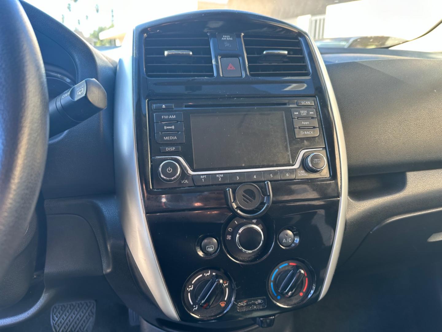 2016 White /Gray Nissan Versa Note S (3N1CE2CP8GL) with an 1.6L L4 DOHC 16V engine, autoamtic transmission, located at 30 S. Berkeley Avenue, Pasadena, CA, 91107, (626) 248-7567, 34.145447, -118.109398 - MPG! Good Value! The 2016 Nissan Versa Note Hatchback, a gem among pre-owned autos in Altadena, seamlessly blends efficiency, style, and practicality. For those navigating the bustling streets of Pasadena or the vast expanses of LA County, this hatchback promises a driving experience that's both ex - Photo#13