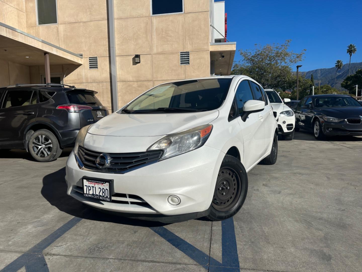 2016 White /Gray Nissan Versa Note S (3N1CE2CP8GL) with an 1.6L L4 DOHC 16V engine, autoamtic transmission, located at 30 S. Berkeley Avenue, Pasadena, CA, 91107, (626) 248-7567, 34.145447, -118.109398 - MPG! Good Value! The 2016 Nissan Versa Note Hatchback, a gem among pre-owned autos in Altadena, seamlessly blends efficiency, style, and practicality. For those navigating the bustling streets of Pasadena or the vast expanses of LA County, this hatchback promises a driving experience that's both ex - Photo#1