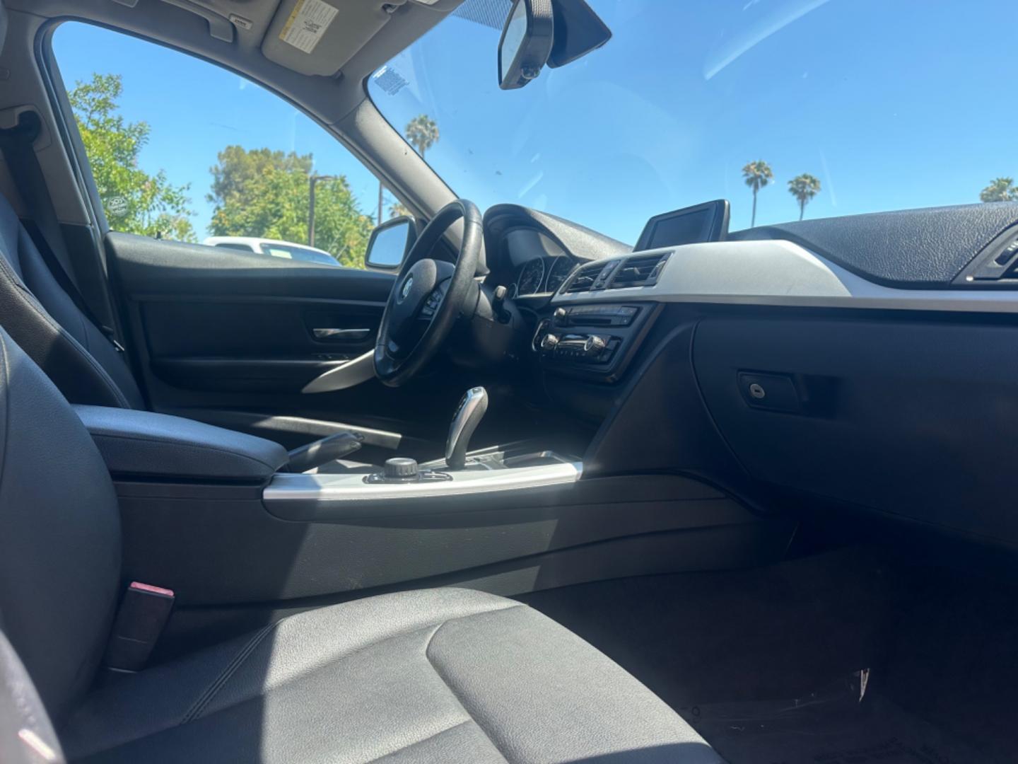 2013 Black Sapphire Metallic /Black BMW 3-Series Leather (WBA3C1C57DF) with an 2.0 engine, Automatic transmission, located at 30 S. Berkeley Avenue, Pasadena, CA, 91107, (626) 248-7567, 34.145447, -118.109398 - Photo#20