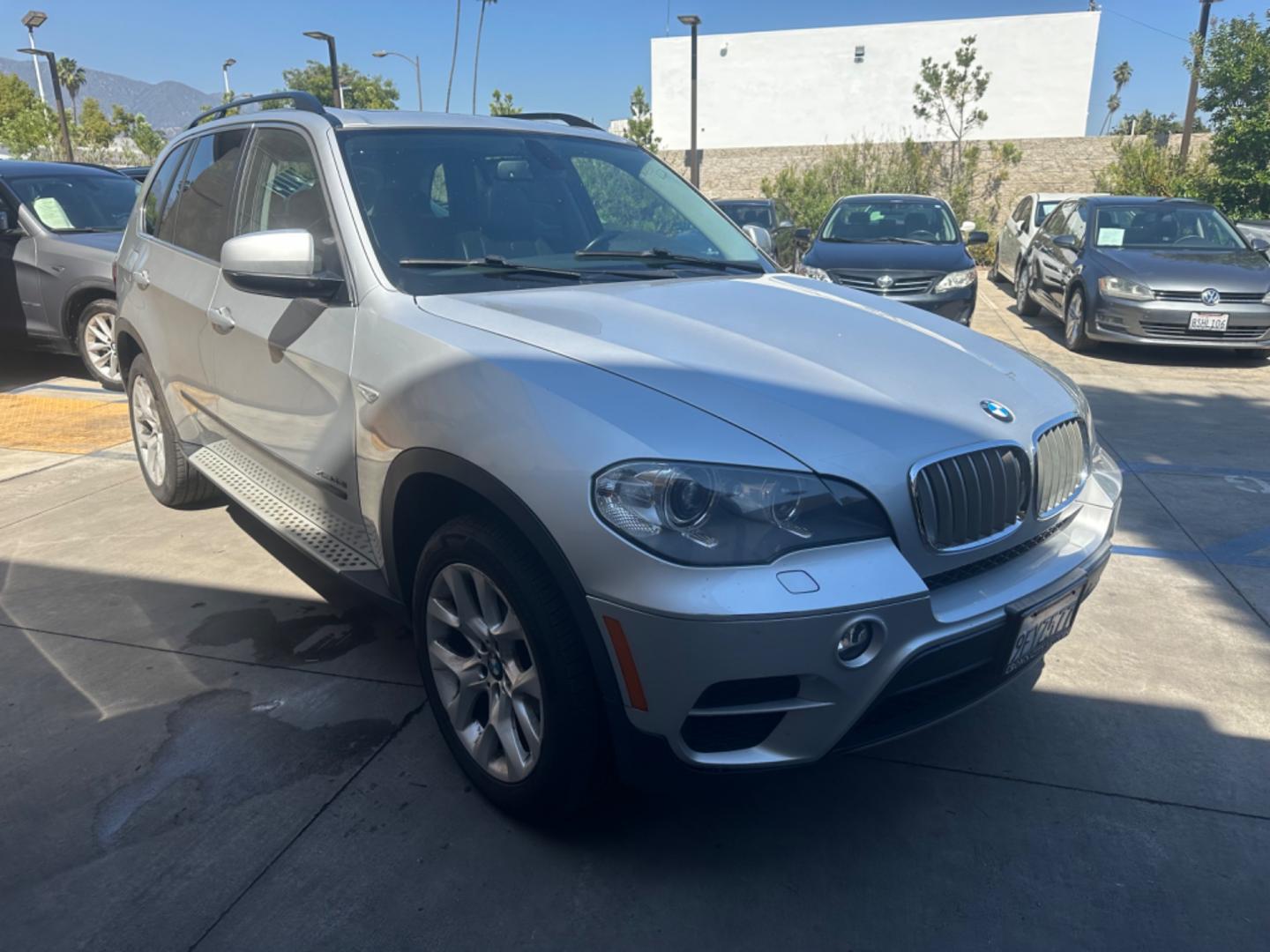 2013 Platinum Bronze Metallic /Black BMW X5 Leather (5UXZV4C59D0) with an 3.0 engine, Automatic transmission, located at 30 S. Berkeley Avenue, Pasadena, CA, 91107, (626) 248-7567, 34.145447, -118.109398 - Photo#6