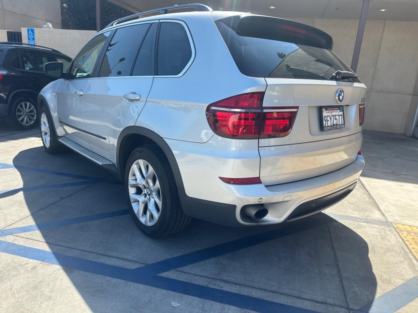 2013 Platinum Bronze Metallic /Black BMW X5 Leather (5UXZV4C59D0) with an 3.0 engine, Automatic transmission, located at 30 S. Berkeley Avenue, Pasadena, CA, 91107, (626) 248-7567, 34.145447, -118.109398 - Photo#2