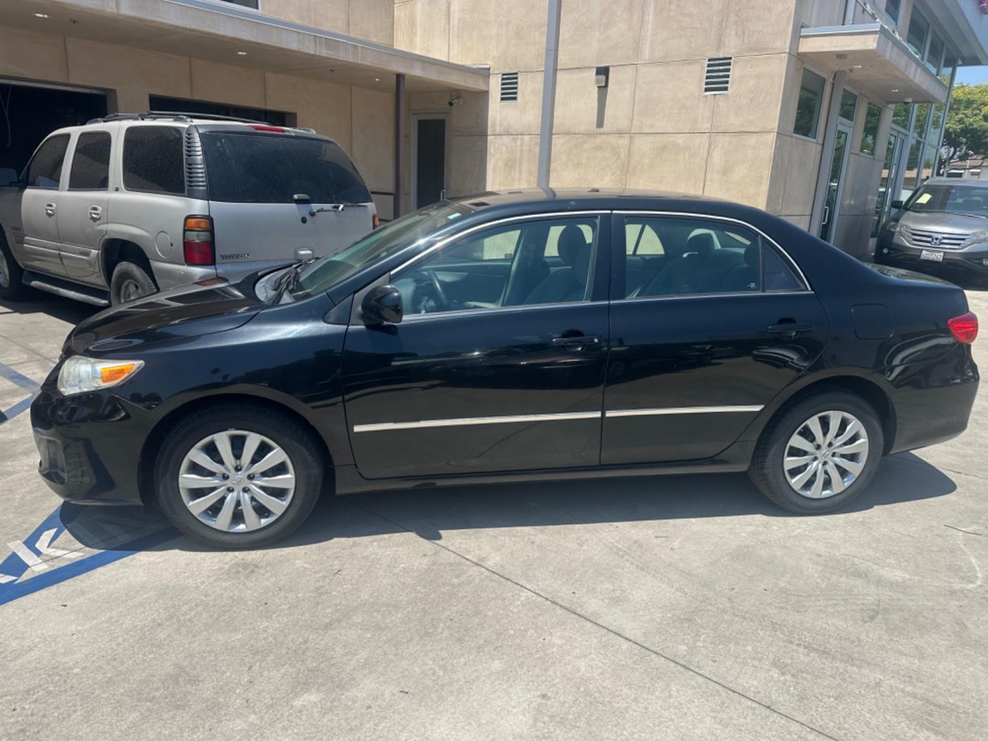 2013 Black /Black Toyota Corolla LE 4-Speed AT (5YFBU4EE0DP) with an 1.8L L4 DOHC 16V engine, 4-Speed Automatic transmission, located at 30 S. Berkeley Avenue, Pasadena, CA, 91107, (626) 248-7567, 34.145447, -118.109398 - Photo#2