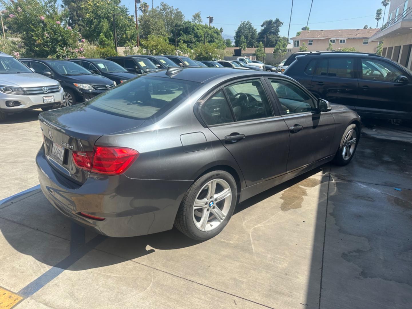 2015 Space Gray Metallic /Black BMW 3-Series Letther (WBA3D5C58FK) with an 4 Cylinder engine, Automatic transmission, located at 30 S. Berkeley Avenue, Pasadena, CA, 91107, (626) 248-7567, 34.145447, -118.109398 - Photo#4