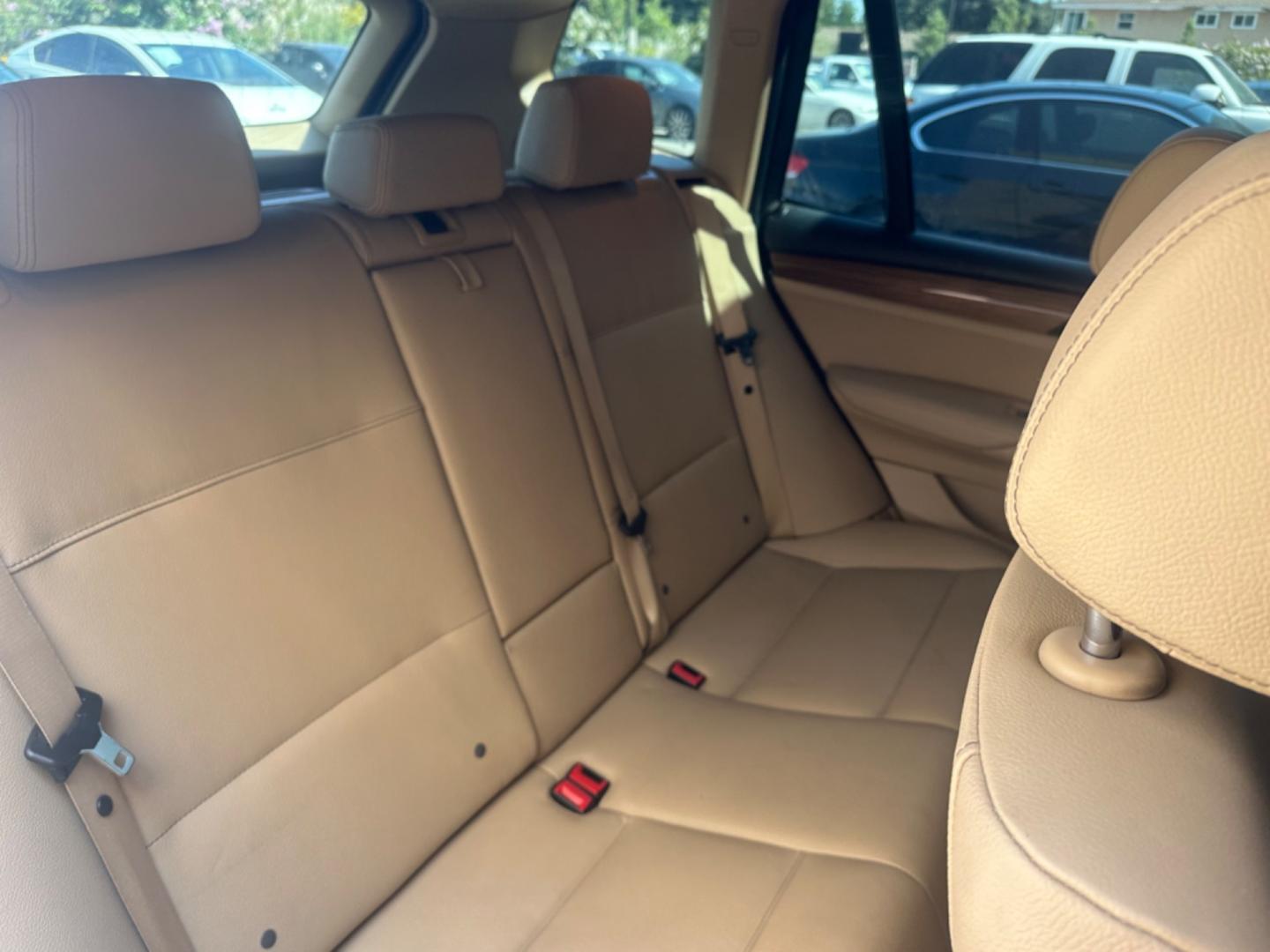 2014 X3 xDrive28i (5UXWX9C55E0) with an 2.0L L4 DOHC 16V engine, 8-Speed Automatic transmission, located at 30 S. Berkeley Avenue, Pasadena, CA, 91107, (626) 248-7567, 34.145447, -118.109398 - Photo#16