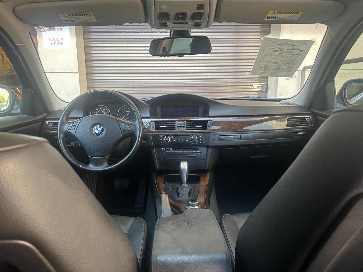 2011 Black Sapphire Metallic /BLACK BMW 3-Series leather (WBAPH5G57BN) with an Inline 6 engine, Automatic transmission, located at 30 S. Berkeley Avenue, Pasadena, CA, 91107, (626) 248-7567, 34.145447, -118.109398 - Photo#20