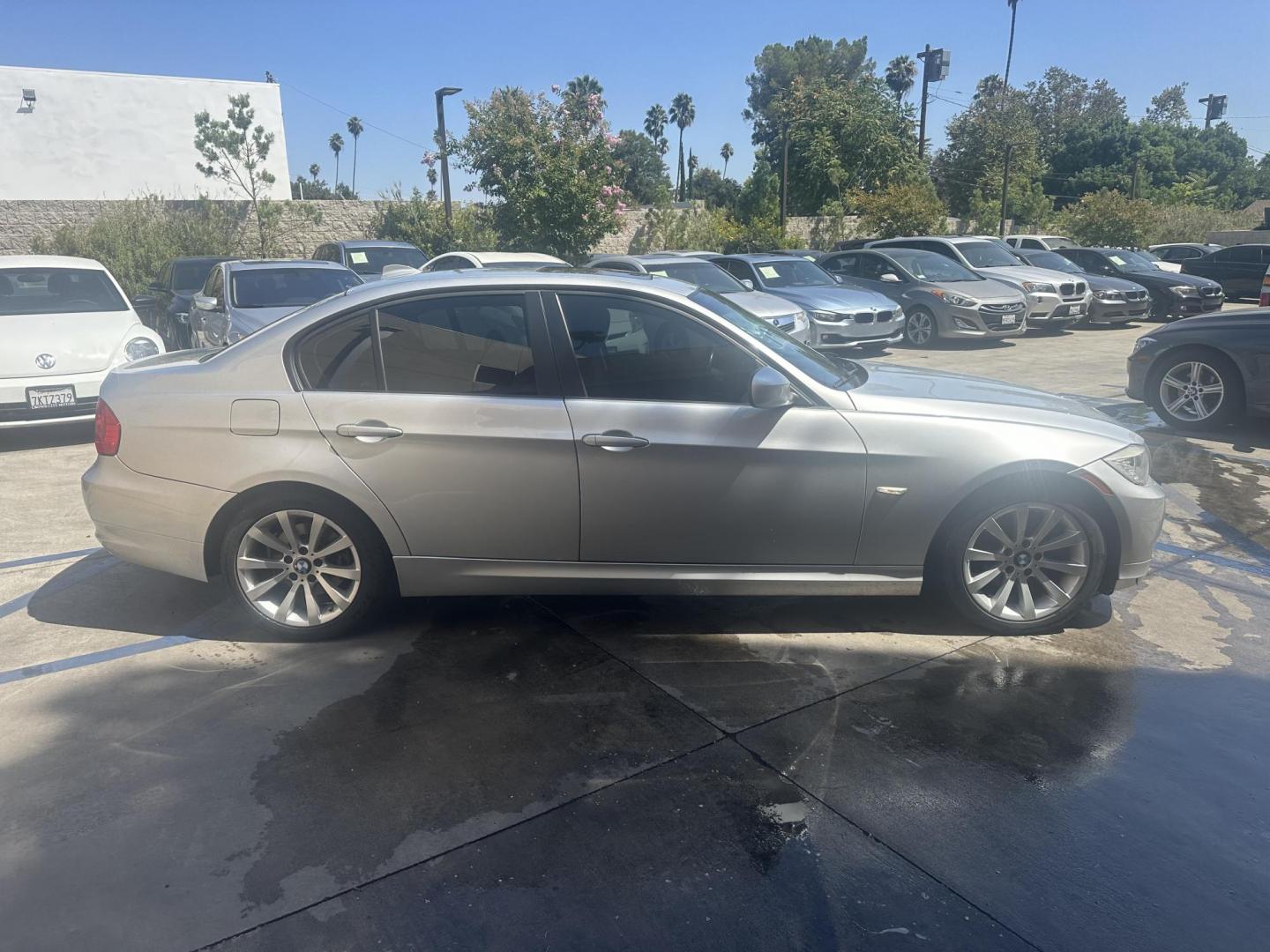 2011 /Black BMW 3-Series 328i SA (WBAPH7G58BN) with an 3.0L L6 DOHC 24V engine, Automatic transmission, located at 30 S. Berkeley Avenue, Pasadena, CA, 91107, (626) 248-7567, 34.145447, -118.109398 - 2011 BMW 328i South African Edition – Iconic Performance, Classic Design, and Flexible Financing Options Overview: Experience the perfect blend of power, luxury, and driving pleasure with this 2011 BMW 328i South African Edition. Known for its sporty handling, timeless design, and superior engin - Photo#5