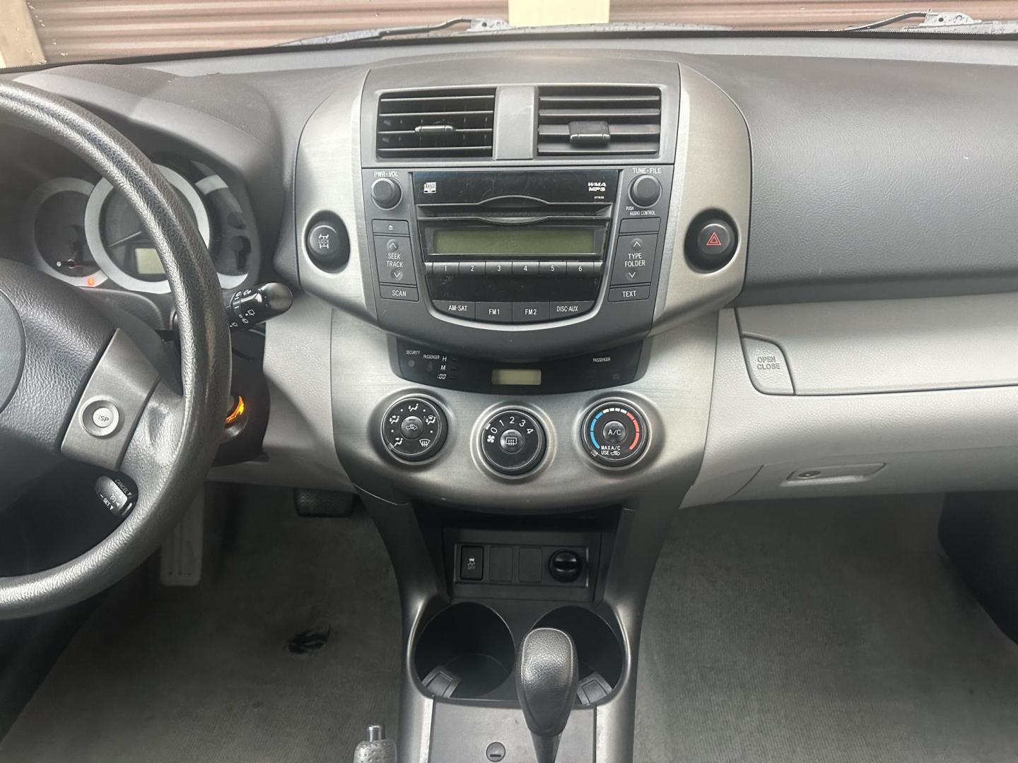 2010 WHITE /Gray Toyota RAV4 Base I4 4WD (2T3BF4DV3AW) with an 2.4L L4 DOHC 16V engine, 4-Speed Automatic transmission, located at 30 S. Berkeley Avenue, Pasadena, CA, 91107, (626) 248-7567, 34.145447, -118.109398 - New Tires! Looks and drives well. 2010 Toyota RAV4 AWD: The Perfect SUV for All Terrains - Financing Options for All Credit Types If you're in the market for a reliable SUV that offers both performance and versatility, the 2010 Toyota RAV4 AWD is an excellent option. Whether you're navigating ci - Photo#25