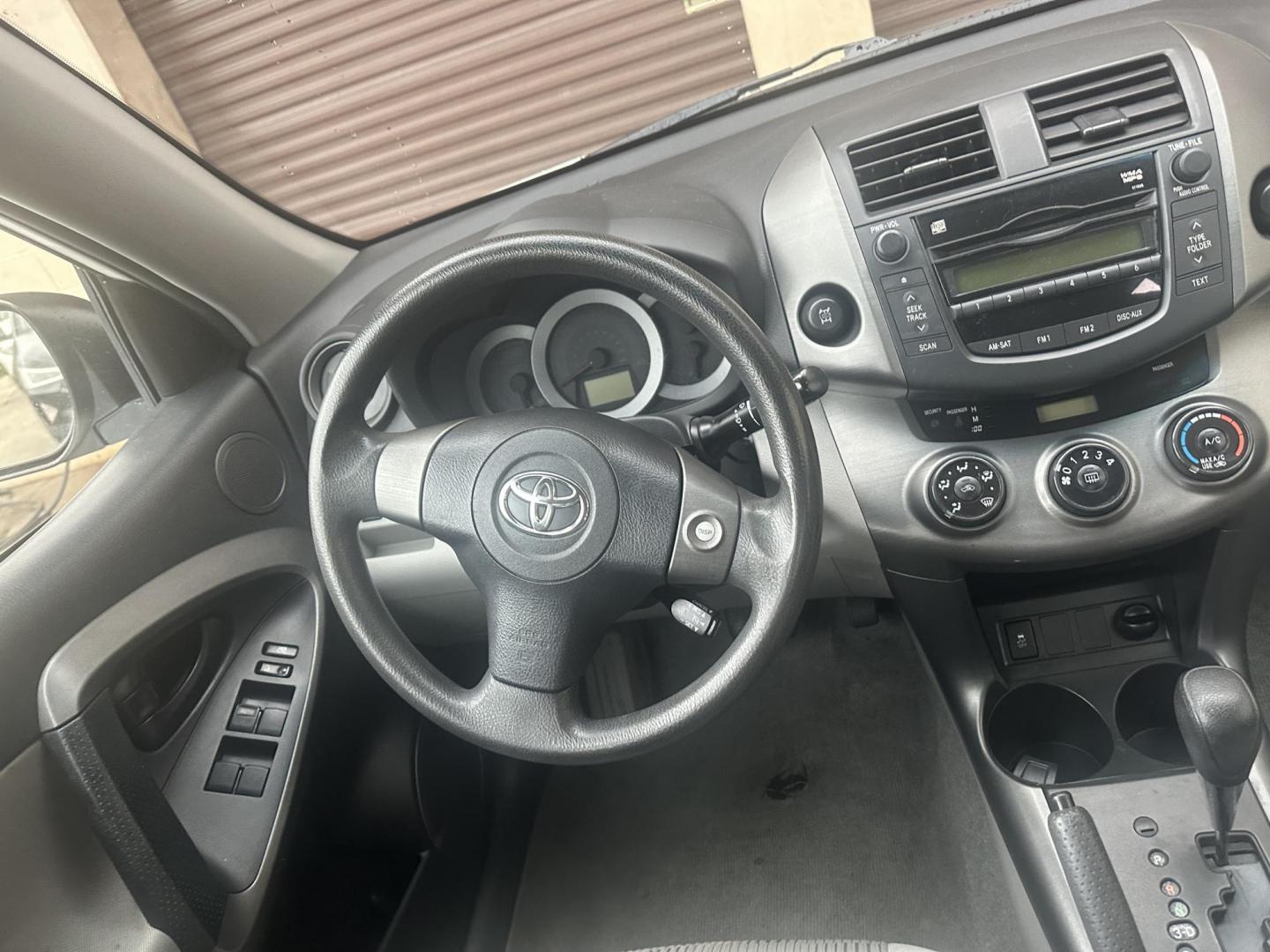 2010 WHITE /Gray Toyota RAV4 Base I4 4WD (2T3BF4DV3AW) with an 2.4L L4 DOHC 16V engine, 4-Speed Automatic transmission, located at 30 S. Berkeley Avenue, Pasadena, CA, 91107, (626) 248-7567, 34.145447, -118.109398 - New Tires! Looks and drives well. 2010 Toyota RAV4 AWD: The Perfect SUV for All Terrains - Financing Options for All Credit Types If you're in the market for a reliable SUV that offers both performance and versatility, the 2010 Toyota RAV4 AWD is an excellent option. Whether you're navigating ci - Photo#26