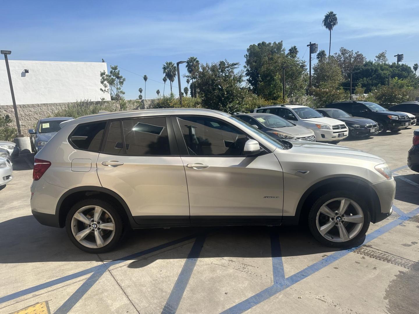 2017 Mineral Gray Metallic /Gray BMW X3 sDrive28i (5UXWZ7C36H0) with an 2.0L L4 DOHC 16V engine, 8A transmission, located at 30 S. Berkeley Avenue, Pasadena, CA, 91107, (626) 248-7567, 34.145447, -118.109398 - 2017 BMW X3: Luxury, Performance, and Flexible Financing Options for Bad Credit at Buy Here Pay Here Dealerships Are you in the market for a luxury SUV that combines superior performance, cutting-edge technology, and a refined driving experience? The 2017 BMW X3 offers all of this and more. As on - Photo#6