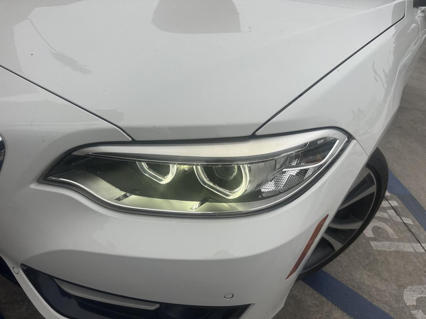 2015 Alpine White /Black BMW 2-Series 228i SULEV Coupe (WBA1F9C53FV) with an 2.0L L4 DOHC 16V engine, 8-Speed Automatic transmission, located at 30 S. Berkeley Avenue, Pasadena, CA, 91107, (626) 248-7567, 34.145447, -118.109398 - 2015 BMW 2-Series 228i: Your Ideal Car for Bad Credit Auto Loans Are you in the market for a luxury vehicle but worried about your credit? Look no further than the 2015 BMW 2-Series 228i, available at our dealership. This sporty and stylish two-door coupe offers the perfect blend of performance, - Photo#1