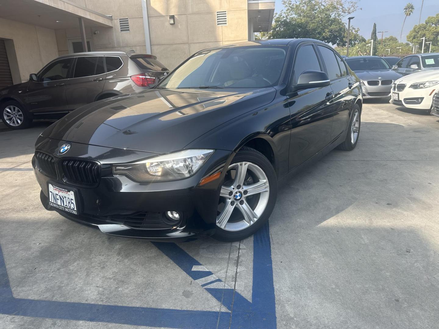 2015 Black /Black BMW 3-Series 328i SULEV (WBA3C1C5XFK) with an 2.0L L4 DOHC 16V engine, 8-Speed Automatic transmission, located at 30 S. Berkeley Avenue, Pasadena, CA, 91107, (626) 248-7567, 34.145447, -118.109398 - 2015 BMW 328i: Luxury, Performance, and Easy Financing with Buy Here Pay Here Looking for a luxury sedan but worried about bad credit? The 2015 BMW 328i is the perfect car for those who want a balance of performance, style, and reliability. At our dealership, we specialize in helping buyers with - Photo#0