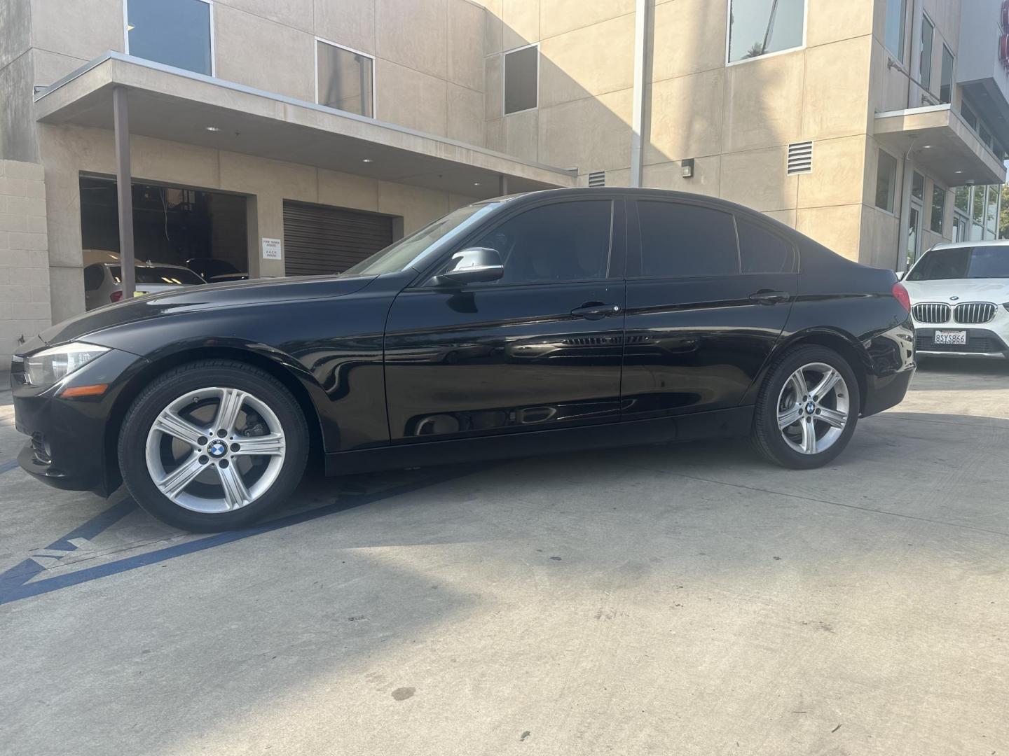 2015 Black /Black BMW 3-Series 328i SULEV (WBA3C1C5XFK) with an 2.0L L4 DOHC 16V engine, 8-Speed Automatic transmission, located at 30 S. Berkeley Avenue, Pasadena, CA, 91107, (626) 248-7567, 34.145447, -118.109398 - 2015 BMW 328i: Luxury, Performance, and Easy Financing with Buy Here Pay Here Looking for a luxury sedan but worried about bad credit? The 2015 BMW 328i is the perfect car for those who want a balance of performance, style, and reliability. At our dealership, we specialize in helping buyers with - Photo#1