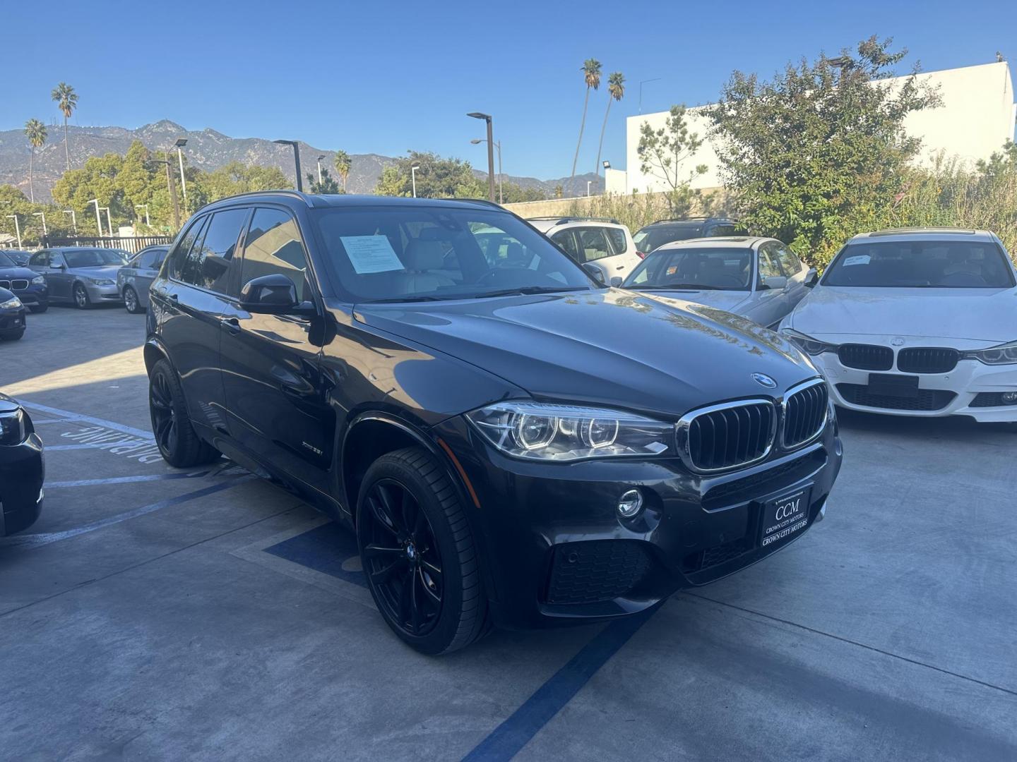 2018 Black /Black BMW X5 xDrive35i (5UXKR0C51JL) with an 3.0L L6 DOHC 24V engine, 8A transmission, located at 30 S. Berkeley Avenue, Pasadena, CA, 91107, (626) 248-7567, 34.145447, -118.109398 - 2018 BMW X5 xDrive: Luxury, Power, and Easy Financing with Buy Here Pay Here for Bad Credit Buyers Are you looking for a high-end luxury SUV that offers performance, versatility, and style but worried about securing financing due to bad credit? The 2018 BMW X5 xDrive is the perfect vehicle for yo - Photo#10