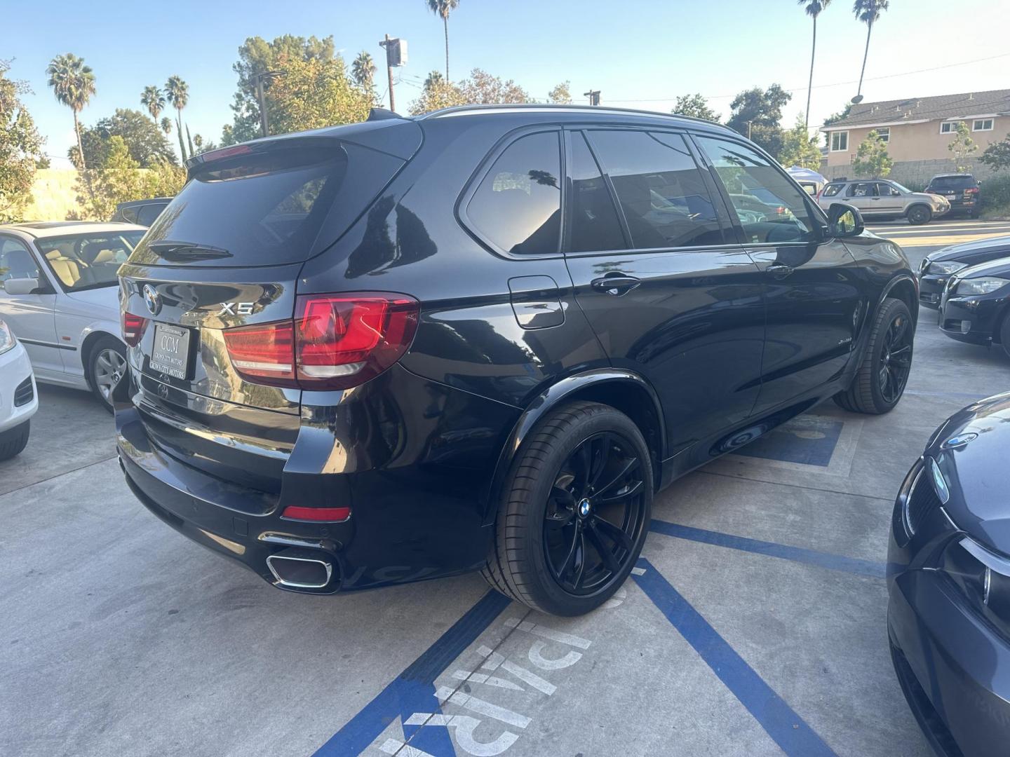 2018 Black /Black BMW X5 xDrive35i (5UXKR0C51JL) with an 3.0L L6 DOHC 24V engine, 8A transmission, located at 30 S. Berkeley Avenue, Pasadena, CA, 91107, (626) 248-7567, 34.145447, -118.109398 - 2018 BMW X5 xDrive: Luxury, Power, and Easy Financing with Buy Here Pay Here for Bad Credit Buyers Are you looking for a high-end luxury SUV that offers performance, versatility, and style but worried about securing financing due to bad credit? The 2018 BMW X5 xDrive is the perfect vehicle for yo - Photo#6