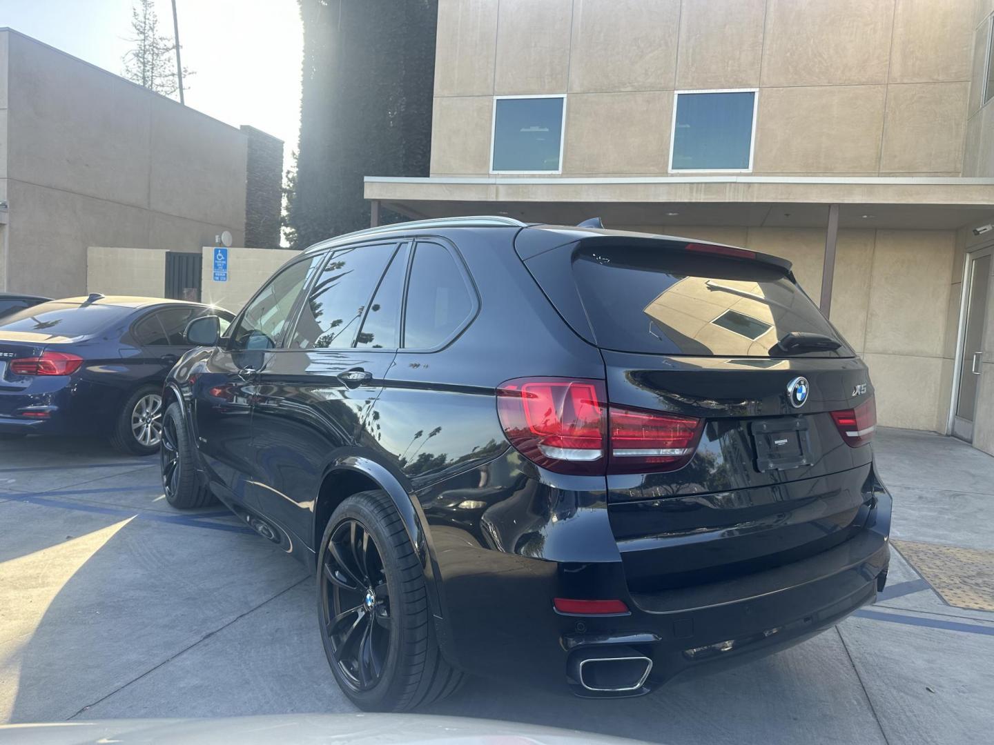 2018 Black /Black BMW X5 xDrive35i (5UXKR0C51JL) with an 3.0L L6 DOHC 24V engine, 8A transmission, located at 30 S. Berkeley Avenue, Pasadena, CA, 91107, (626) 248-7567, 34.145447, -118.109398 - 2018 BMW X5 xDrive: Luxury, Power, and Easy Financing with Buy Here Pay Here for Bad Credit Buyers Are you looking for a high-end luxury SUV that offers performance, versatility, and style but worried about securing financing due to bad credit? The 2018 BMW X5 xDrive is the perfect vehicle for yo - Photo#3