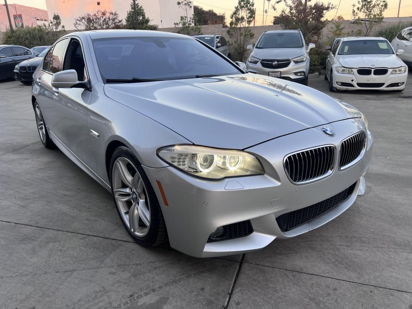 2013 Mineral Gray Metallic /Black BMW 5-Series 535i (WBAFR7C59DC) with an 3.0L L6 DOHC 24V engine, Automatic transmission, located at 30 S. Berkeley Avenue, Pasadena, CA, 91107, (626) 248-7567, 34.145447, -118.109398 - Looking for a luxury sedan that embodies elegance, power, and advanced features? The 2013 BMW 535i is an exceptional choice that delivers a perfect blend of performance, comfort, and innovation. At our Buy Here Pay Here Los Angeles dealership, we make owning this premium vehicle simple and stress-fr - Photo#4