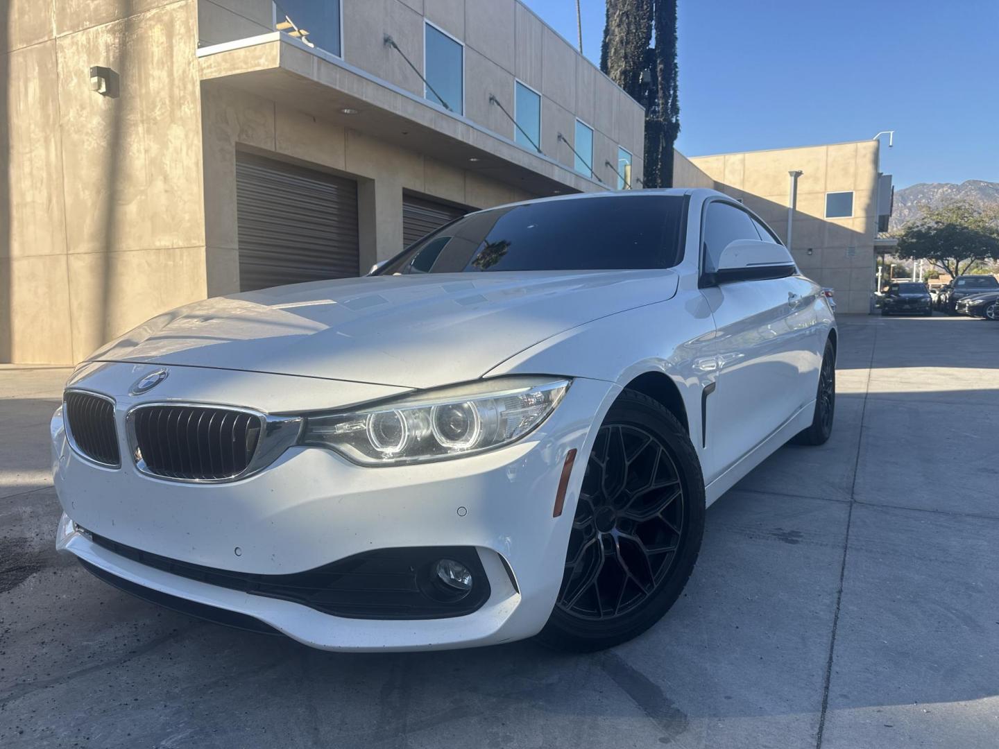 2014 Alpine White /Black BMW 4-Series 428i coupe (WBA3N7C59EF) with an 2.0L L4 DOHC 16V engine, Automatic transmission, located at 30 S. Berkeley Avenue, Pasadena, CA, 91107, (626) 248-7567, 34.145447, -118.109398 - Looking for a sporty, luxury coupe that exudes performance and style? The 2014 BMW 4-Series 428i Coupe might be the perfect vehicle for you. At our Buy Here Pay Here Los Angeles dealership, we simplify the buying process with in-house financing options designed to accommodate a variety of credit sit - Photo#0