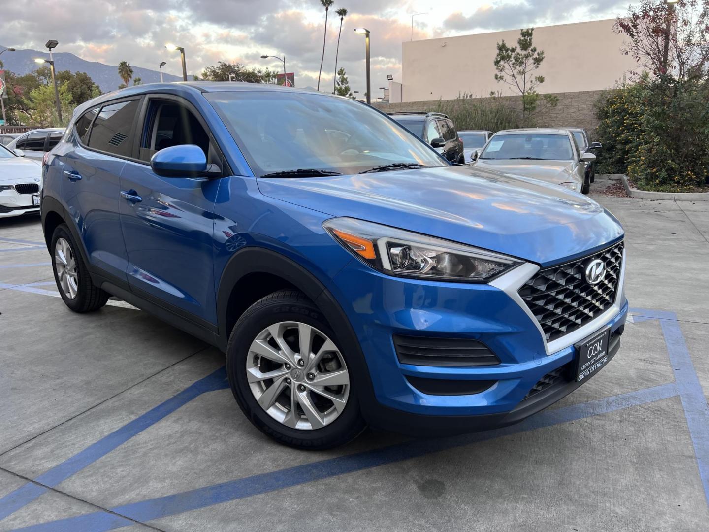 2019 Aqua Blue /Black Hyundai Tucson SE (KM8J23A48KU) with an 2.0L L4 DOHC 16V engine, 6A transmission, located at 30 S. Berkeley Avenue, Pasadena, CA, 91107, (626) 248-7567, 34.145447, -118.109398 - Looking for a reliable, stylish SUV? The 2019 Hyundai Tucson SE is an excellent choice for Los Angeles and Pasadena drivers, especially if you're seeking flexible financing options. This compact SUV offers a sleek design, spacious interior, and advanced safety features, making it perfect for both ci - Photo#9