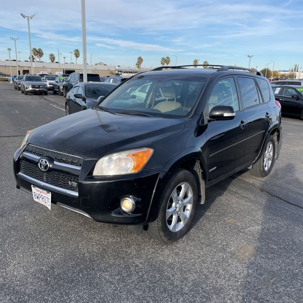 photo of 2011 Toyota RAV4 Limited V6 2WD