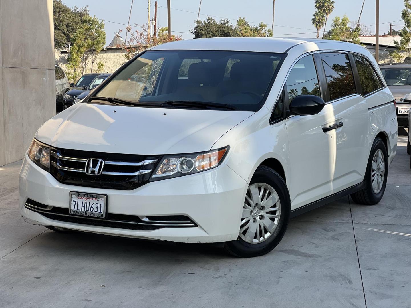 2015 White /Gray Honda Odyssey LX (5FNRL5H2XFB) with an 3.5L V6 SOHC 24V engine, 6-Speed Automatic transmission, located at 30 S. Berkeley Avenue, Pasadena, CA, 91107, (626) 248-7567, 34.145447, -118.109398 - Photo#0