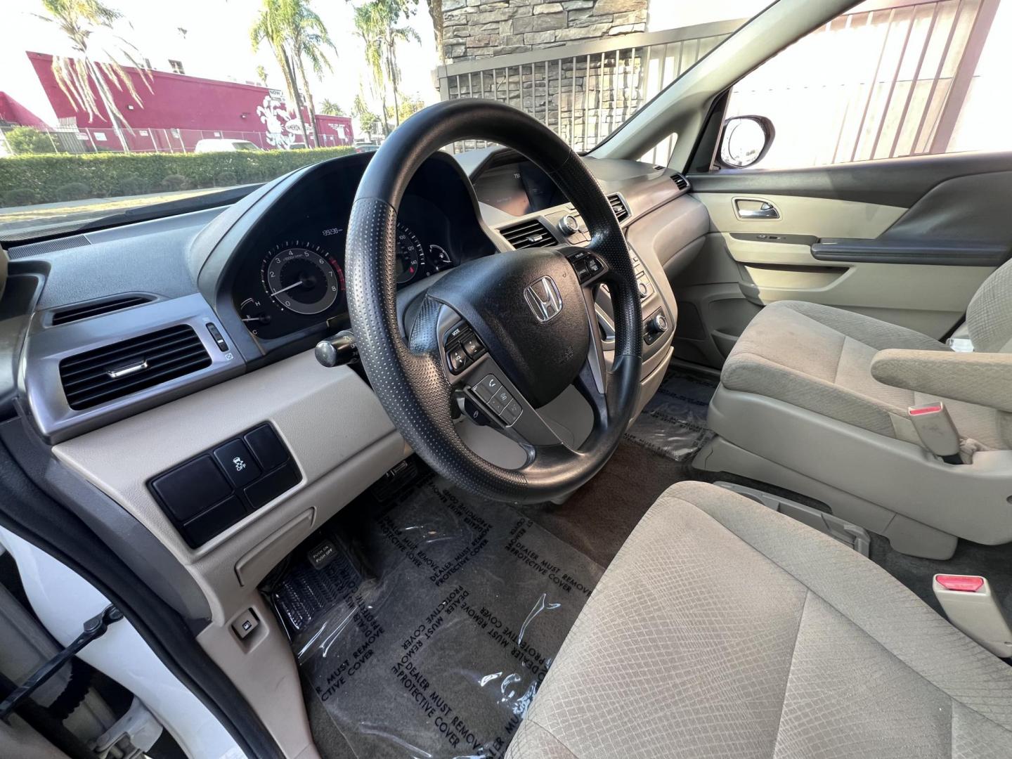 2015 White /Gray Honda Odyssey LX (5FNRL5H2XFB) with an 3.5L V6 SOHC 24V engine, 6-Speed Automatic transmission, located at 30 S. Berkeley Avenue, Pasadena, CA, 91107, (626) 248-7567, 34.145447, -118.109398 - Photo#10