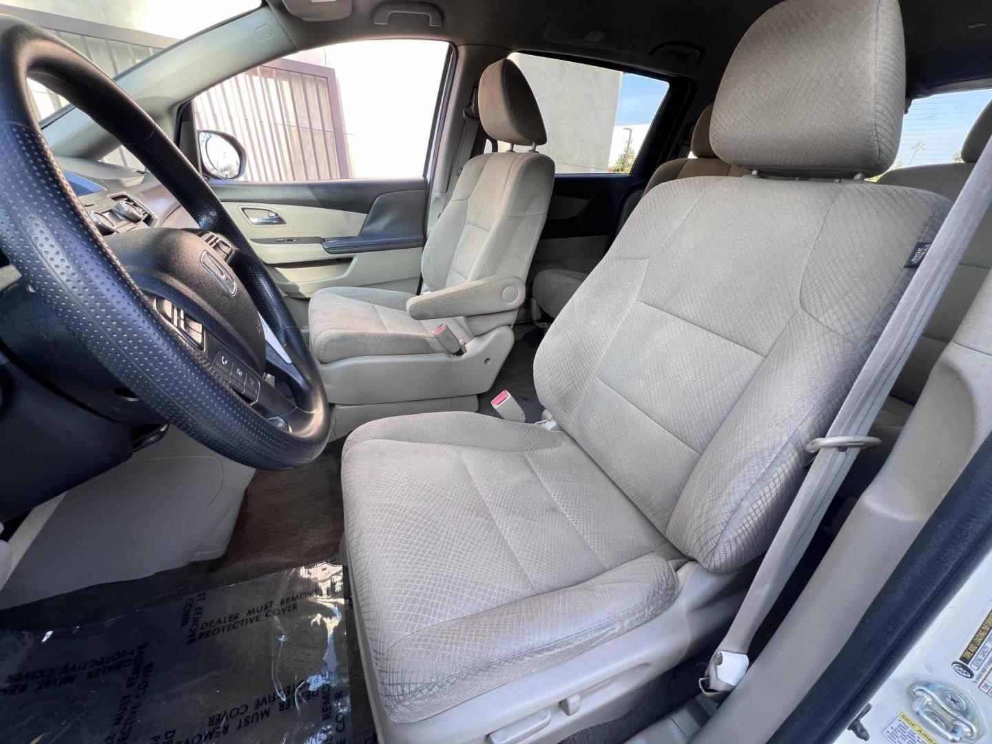 2015 White /Gray Honda Odyssey LX (5FNRL5H2XFB) with an 3.5L V6 SOHC 24V engine, 6-Speed Automatic transmission, located at 30 S. Berkeley Avenue, Pasadena, CA, 91107, (626) 248-7567, 34.145447, -118.109398 - Photo#12