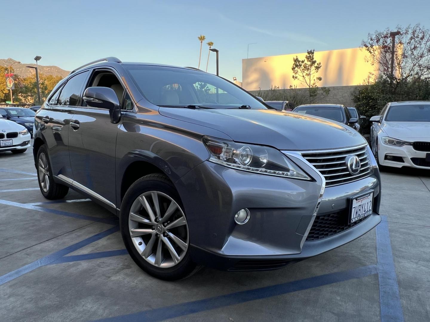 2013 Nebula Gray Pearl /Gray Lexus RX 350 FWD (2T2ZK1BAXDC) with an 3.5L V6 DOHC 24V engine, 5-Speed Automatic transmission, located at 30 S. Berkeley Avenue, Pasadena, CA, 91107, (626) 248-7567, 34.145447, -118.109398 - 2013 Lexus RX 350: Luxury SUV Available for Buy Here Pay Here Auto Loan Financing—Bad Credit Welcome! Are you searching for a reliable, luxurious SUV that perfectly combines comfort, performance, and style? Look no further than the 2013 Lexus RX 350, a top choice in the midsize luxury SUV marke - Photo#3