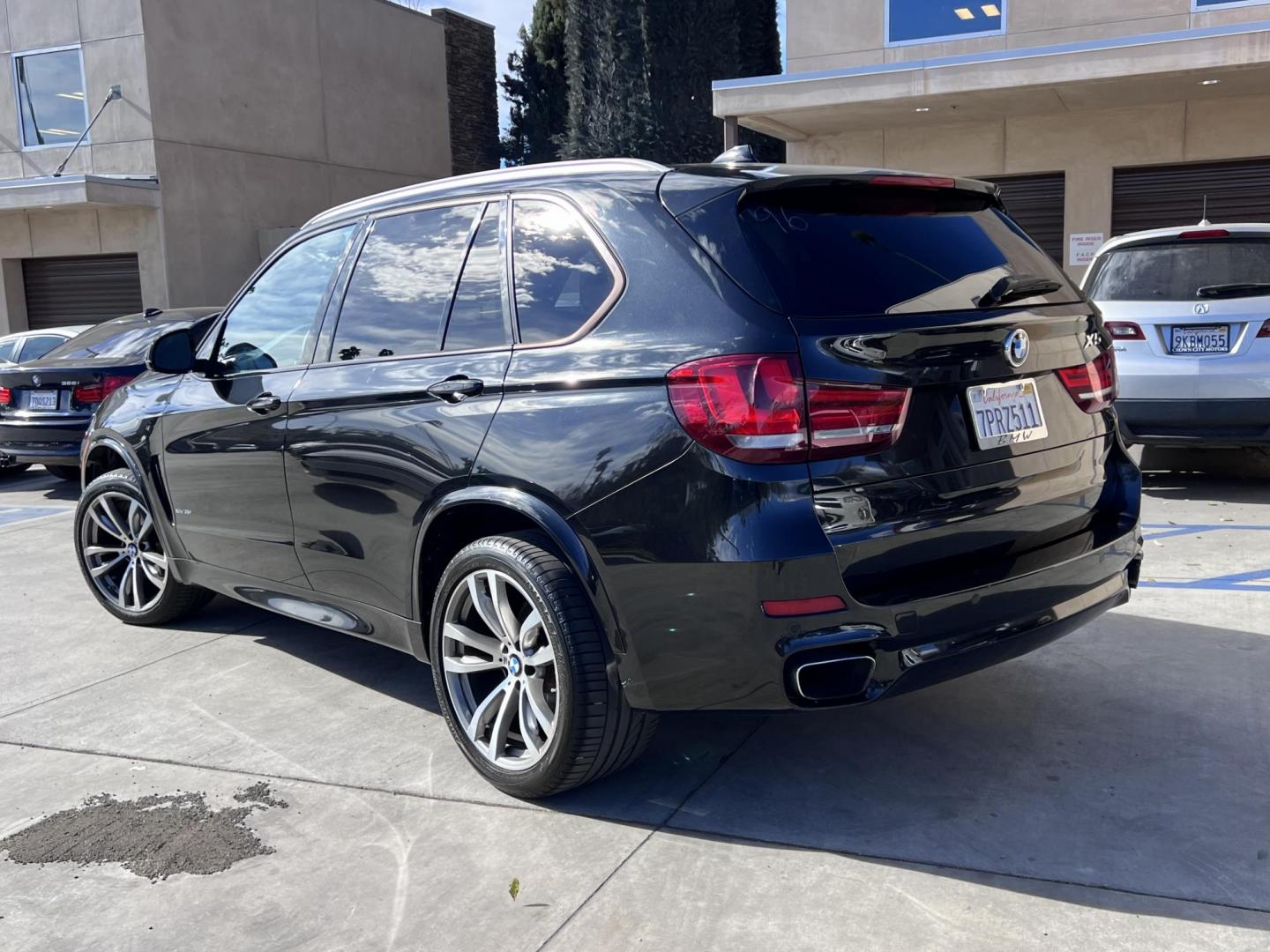 2016 Black /Black BMW X5 xDrive35i (5UXKR0C50G0) with an 3.0L L6 DOHC 24V engine, 8A transmission, located at 30 S. Berkeley Avenue, Pasadena, CA, 91107, (626) 248-7567, 34.145447, -118.109398 - Why the 2016 BMW X5 Stands Out The 2016 BMW X5 is a premium midsize SUV that delivers exceptional performance and luxury. With its black-on-black configuration, this X5 exudes elegance and power, making it perfect for any occasion. Whether you’re heading to work, chauffeuring the family, or embar - Photo#1