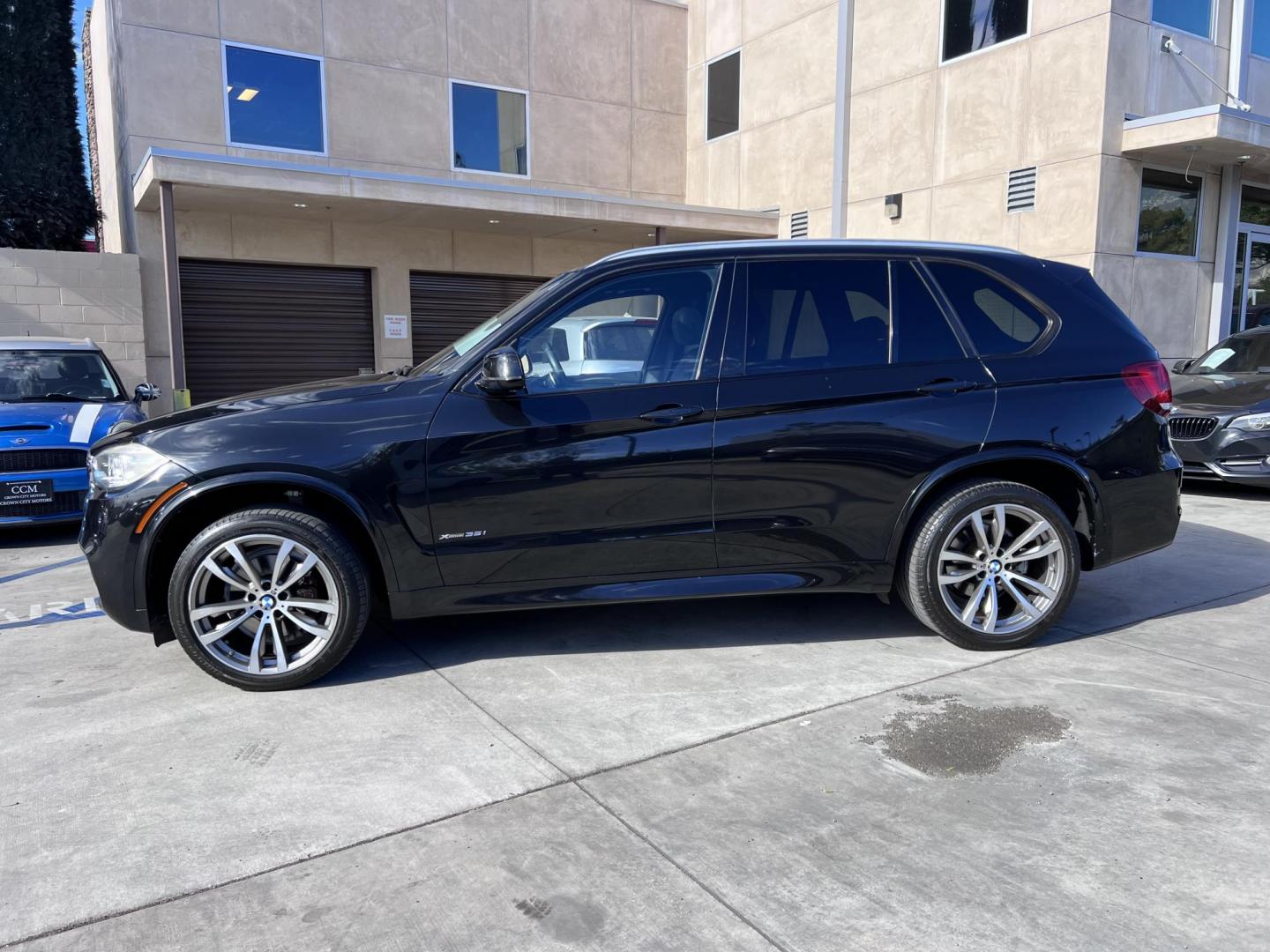 2016 Black /Black BMW X5 xDrive35i (5UXKR0C50G0) with an 3.0L L6 DOHC 24V engine, 8A transmission, located at 30 S. Berkeley Avenue, Pasadena, CA, 91107, (626) 248-7567, 34.145447, -118.109398 - Why the 2016 BMW X5 Stands Out The 2016 BMW X5 is a premium midsize SUV that delivers exceptional performance and luxury. With its black-on-black configuration, this X5 exudes elegance and power, making it perfect for any occasion. Whether you’re heading to work, chauffeuring the family, or embar - Photo#2