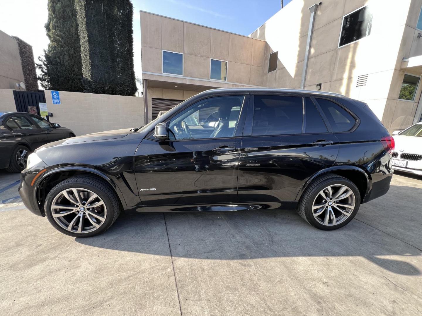 2016 Black /Black BMW X5 xDrive35i (5UXKR0C50G0) with an 3.0L L6 DOHC 24V engine, 8A transmission, located at 30 S. Berkeley Avenue, Pasadena, CA, 91107, (626) 248-7567, 34.145447, -118.109398 - Why the 2016 BMW X5 Stands Out The 2016 BMW X5 is a premium midsize SUV that delivers exceptional performance and luxury. With its black-on-black configuration, this X5 exudes elegance and power, making it perfect for any occasion. Whether you’re heading to work, chauffeuring the family, or embar - Photo#1