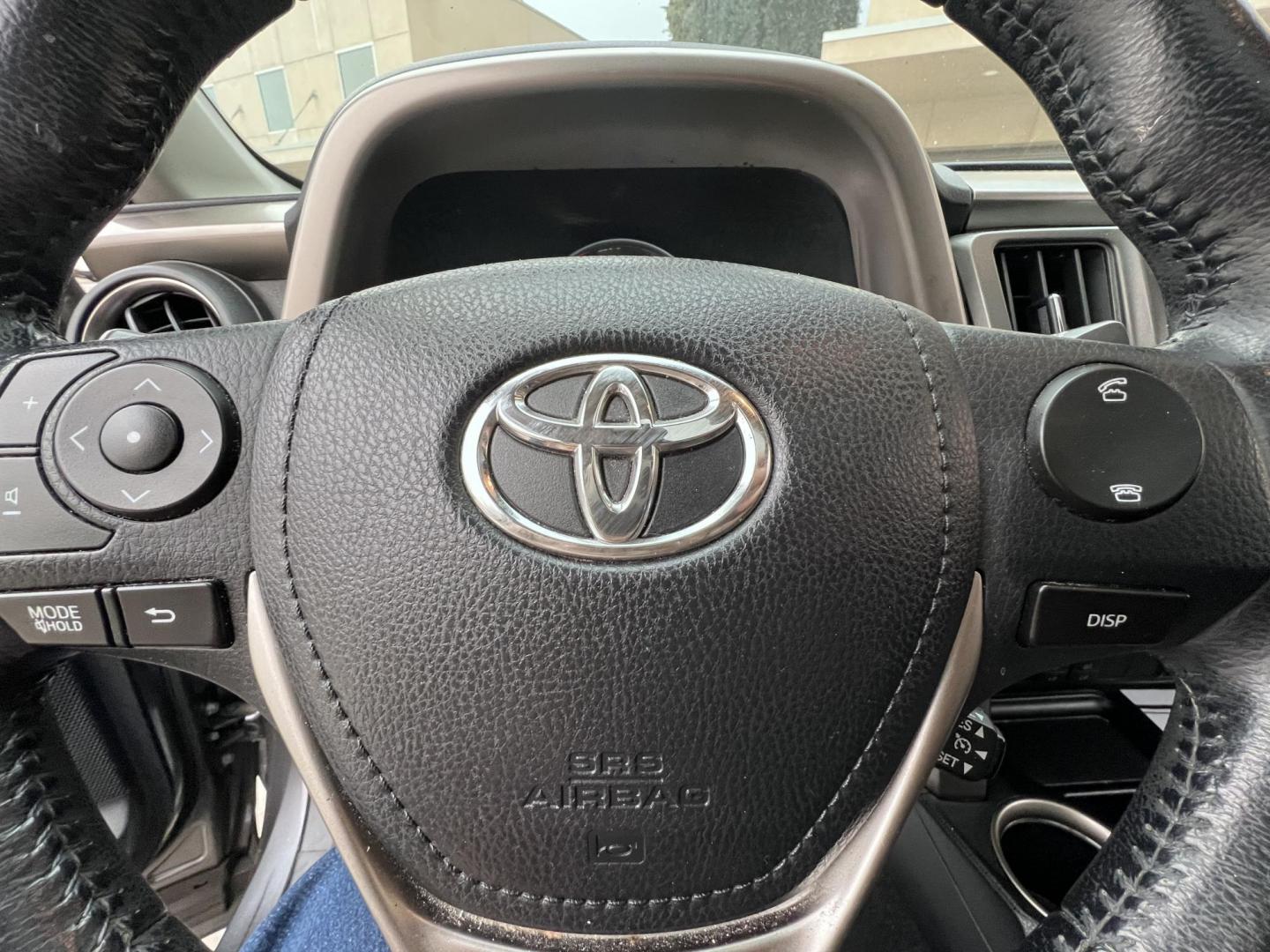 2013 Space Gray Metallic /Black Toyota RAV4 Limited FWD (JTMYFREV8DD) with an 2.5L L4 DOHC 16V engine, 6-Speed Automatic transmission, located at 30 S. Berkeley Avenue, Pasadena, CA, 91107, (626) 248-7567, 34.145447, -118.109398 - Photo#13