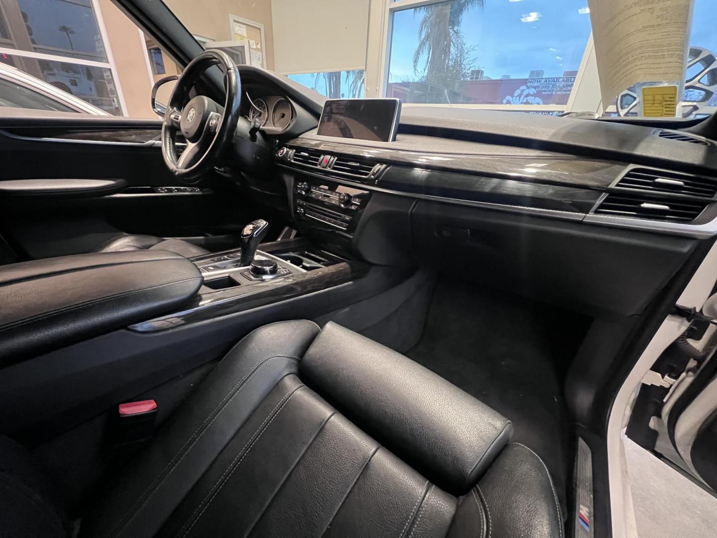 2018 Alpine White /Black BMW X5 sDrive35i (5UXKR2C5XJ0) with an 3.0L L6 DOHC 24V engine, 8A transmission, located at 30 S. Berkeley Avenue, Pasadena, CA, 91107, (626) 248-7567, 34.145447, -118.109398 - 2018 BMW X5 with Navigation, Panoramic Roof, and Back-Up Camera Experience the ultimate in luxury, performance, and innovation with this 2018 BMW X5, now available at Crown City Motors. If you’re seeking a premium SUV that combines elegance with cutting-edge technology, this BMW X5 is the perfe - Photo#13