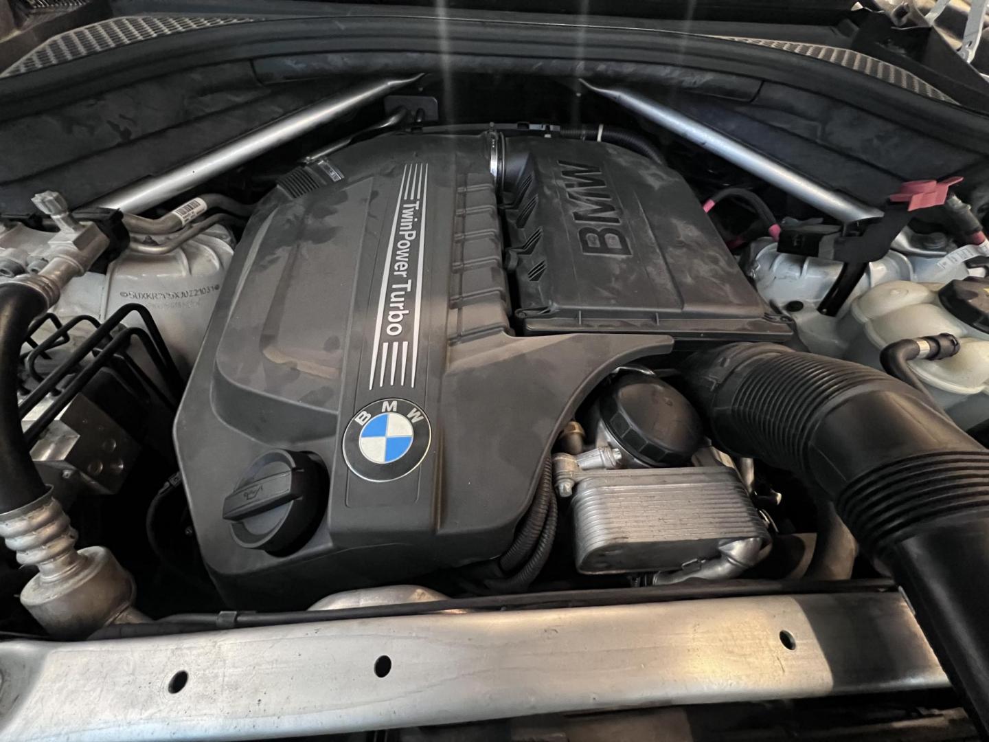 2018 Alpine White /Black BMW X5 sDrive35i (5UXKR2C5XJ0) with an 3.0L L6 DOHC 24V engine, 8A transmission, located at 30 S. Berkeley Avenue, Pasadena, CA, 91107, (626) 248-7567, 34.145447, -118.109398 - 2018 BMW X5 with Navigation, Panoramic Roof, and Back-Up Camera Experience the ultimate in luxury, performance, and innovation with this 2018 BMW X5, now available at Crown City Motors. If you’re seeking a premium SUV that combines elegance with cutting-edge technology, this BMW X5 is the perfe - Photo#26