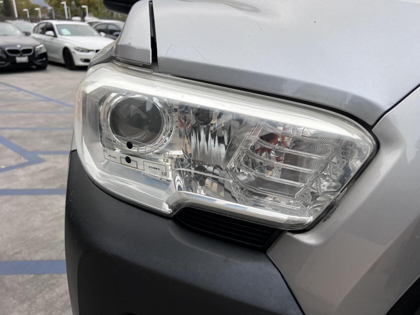 2018 Space Gray Metallic Toyota Tacoma SR5 Access Cab I4 6AT 2WD (5TFRX5GNXJX) with an 2.7L L4 DOHC 16V engine, 6A transmission, located at 30 S. Berkeley Avenue, Pasadena, CA, 91107, (626) 248-7567, 34.145447, -118.109398 - Crown City Motors is a used “Buy Here Pay Here” car dealer in Pasadena CA. “Buy Here Pay Here” financing, means that when you purchase your vehicle from our dealership, that you make the payments to the dealership as well. We do not need the banks approval to get you approved for a used auto - Photo#11