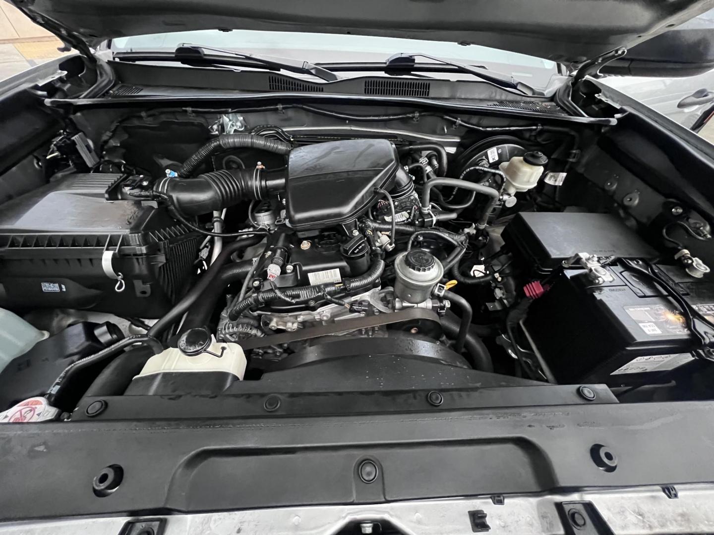 2018 Space Gray Metallic Toyota Tacoma SR5 Access Cab I4 6AT 2WD (5TFRX5GNXJX) with an 2.7L L4 DOHC 16V engine, 6A transmission, located at 30 S. Berkeley Avenue, Pasadena, CA, 91107, (626) 248-7567, 34.145447, -118.109398 - Crown City Motors is a used “Buy Here Pay Here” car dealer in Pasadena CA. “Buy Here Pay Here” financing, means that when you purchase your vehicle from our dealership, that you make the payments to the dealership as well. We do not need the banks approval to get you approved for a used auto - Photo#35
