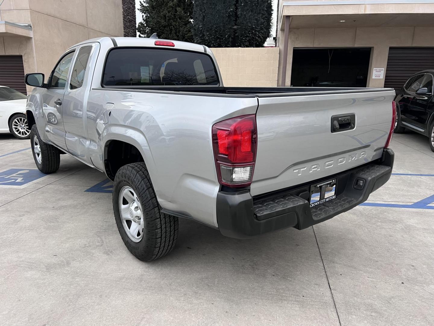 2018 Space Gray Metallic Toyota Tacoma SR5 Access Cab I4 6AT 2WD (5TFRX5GNXJX) with an 2.7L L4 DOHC 16V engine, 6A transmission, located at 30 S. Berkeley Avenue, Pasadena, CA, 91107, (626) 248-7567, 34.145447, -118.109398 - Crown City Motors is a used “Buy Here Pay Here” car dealer in Pasadena CA. “Buy Here Pay Here” financing, means that when you purchase your vehicle from our dealership, that you make the payments to the dealership as well. We do not need the banks approval to get you approved for a used auto - Photo#5