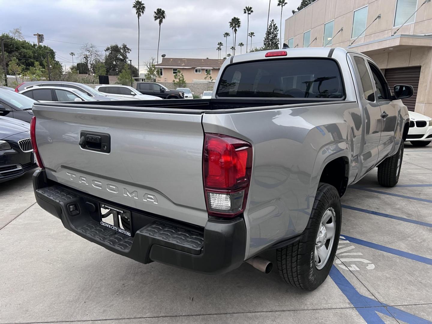 2018 Space Gray Metallic Toyota Tacoma SR5 Access Cab I4 6AT 2WD (5TFRX5GNXJX) with an 2.7L L4 DOHC 16V engine, 6A transmission, located at 30 S. Berkeley Avenue, Pasadena, CA, 91107, (626) 248-7567, 34.145447, -118.109398 - Crown City Motors is a used “Buy Here Pay Here” car dealer in Pasadena CA. “Buy Here Pay Here” financing, means that when you purchase your vehicle from our dealership, that you make the payments to the dealership as well. We do not need the banks approval to get you approved for a used auto - Photo#9