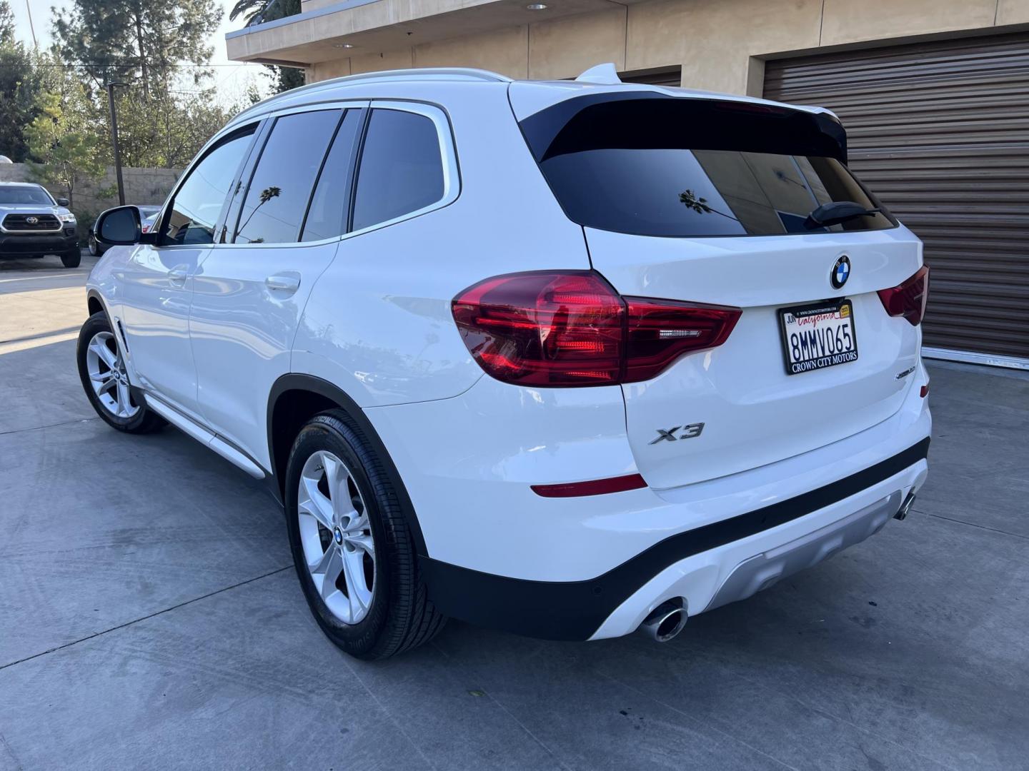 2019 Alpine White /Gray BMW X3 xDrive30i (5UXTR7C5XKL) with an 2.0L L4 DOHC 16V engine, 8A transmission, located at 30 S. Berkeley Avenue, Pasadena, CA, 91107, (626) 248-7567, 34.145447, -118.109398 - 2019 BMW X3 – Low Miles, Luxury Features, and Flexible Financing Options Are you looking for a stylish, luxury SUV that combines performance, comfort, and advanced features? This 2019 BMW X3 is the perfect choice! With only 54,205 miles, this low-mileage SUV is ready to elevate your driving exp - Photo#2