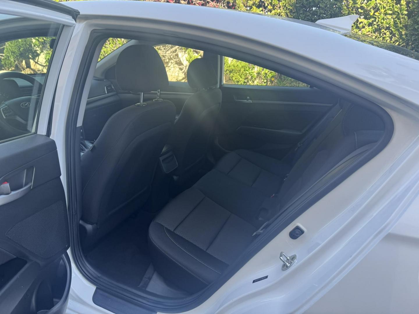 2018 White /BLACK Hyundai Elantra Limited (5NPD84LF3JH) with an 1.8L L4 DOHC 16V engine, 6A transmission, located at 30 S. Berkeley Avenue, Pasadena, CA, 91107, (626) 248-7567, 34.145447, -118.109398 - Looking for a reliable, affordable, and stylish sedan? Visit Crow City Motors at 30 S Berkeley Ave, Pasadena, CA 91107, and check out our 2018 Hyundai Elantra sedan. At Crow City Motors, we specialize in helping customers secure the vehicle they need with flexible financing options, including Buy He - Photo#12