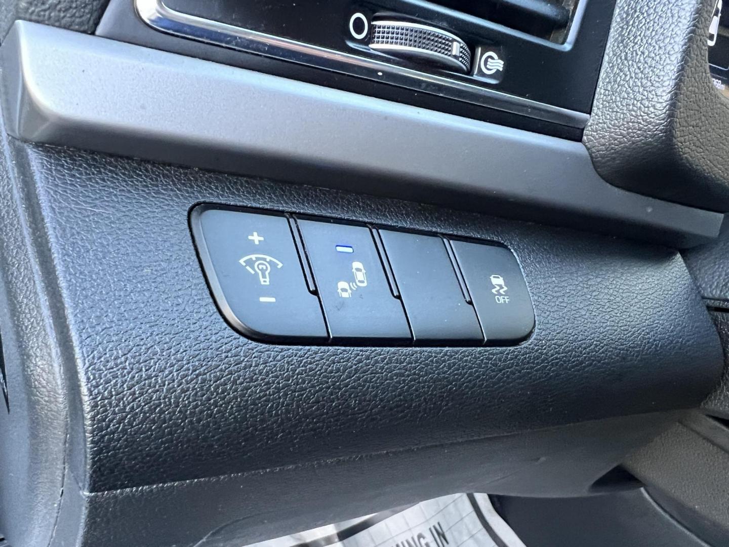 2018 White /BLACK Hyundai Elantra Limited (5NPD84LF3JH) with an 1.8L L4 DOHC 16V engine, 6A transmission, located at 30 S. Berkeley Avenue, Pasadena, CA, 91107, (626) 248-7567, 34.145447, -118.109398 - Looking for a reliable, affordable, and stylish sedan? Visit Crow City Motors at 30 S Berkeley Ave, Pasadena, CA 91107, and check out our 2018 Hyundai Elantra sedan. At Crow City Motors, we specialize in helping customers secure the vehicle they need with flexible financing options, including Buy He - Photo#43