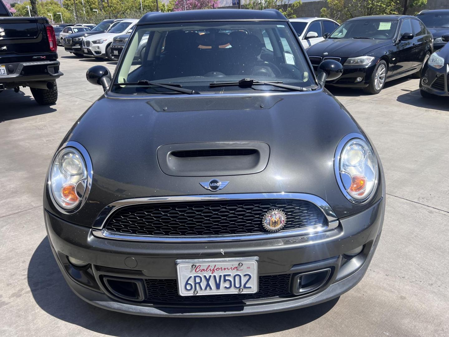 2011 Mineral Gray Metallic /Black Mini Clubman S (WMWZG3C51BT) with an 1.6L L4 DOHC 16V TURBO engine, Maual transmission, located at 30 S. Berkeley Avenue, Pasadena, CA, 91107, (626) 248-7567, 34.145447, -118.109398 - Photo#11