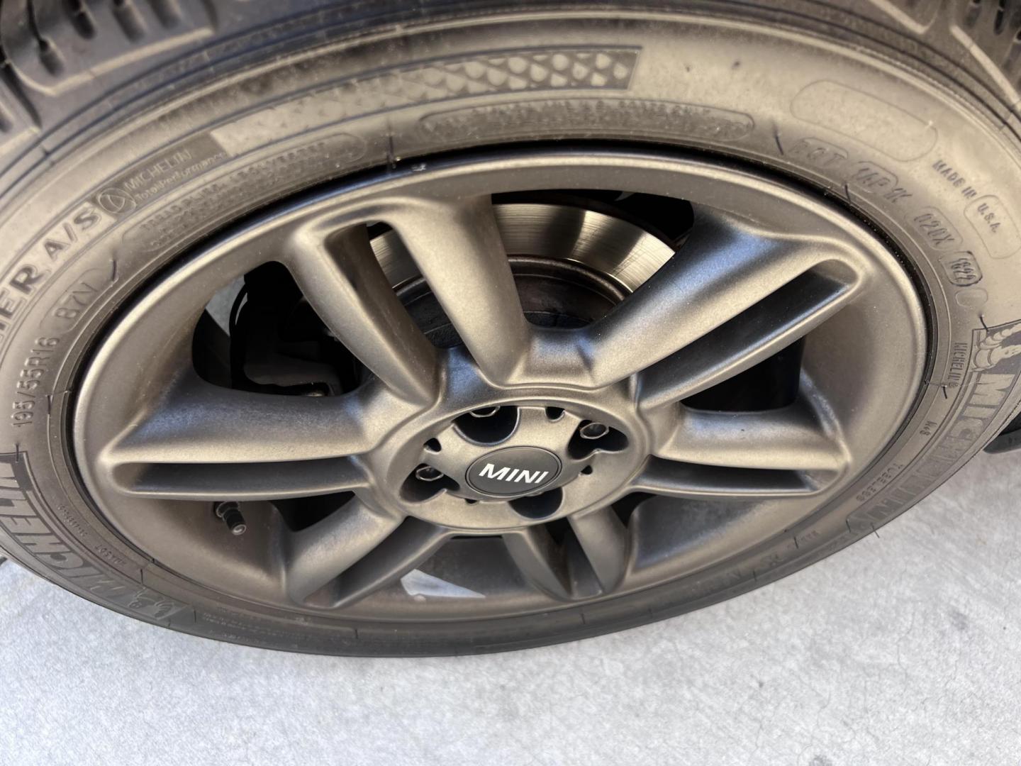 2011 Mineral Gray Metallic /Black Mini Clubman S (WMWZG3C51BT) with an 1.6L L4 DOHC 16V TURBO engine, Maual transmission, located at 30 S. Berkeley Avenue, Pasadena, CA, 91107, (626) 248-7567, 34.145447, -118.109398 - Photo#16