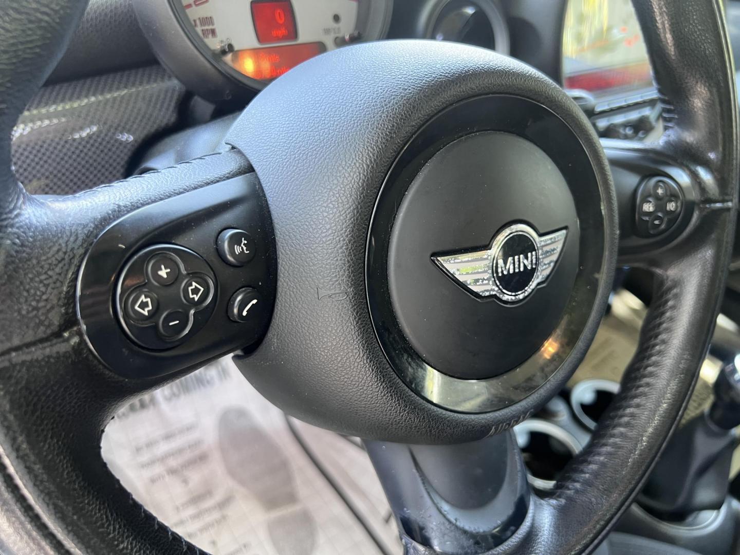 2011 Mineral Gray Metallic /Black Mini Clubman S (WMWZG3C51BT) with an 1.6L L4 DOHC 16V TURBO engine, Maual transmission, located at 30 S. Berkeley Avenue, Pasadena, CA, 91107, (626) 248-7567, 34.145447, -118.109398 - Photo#20