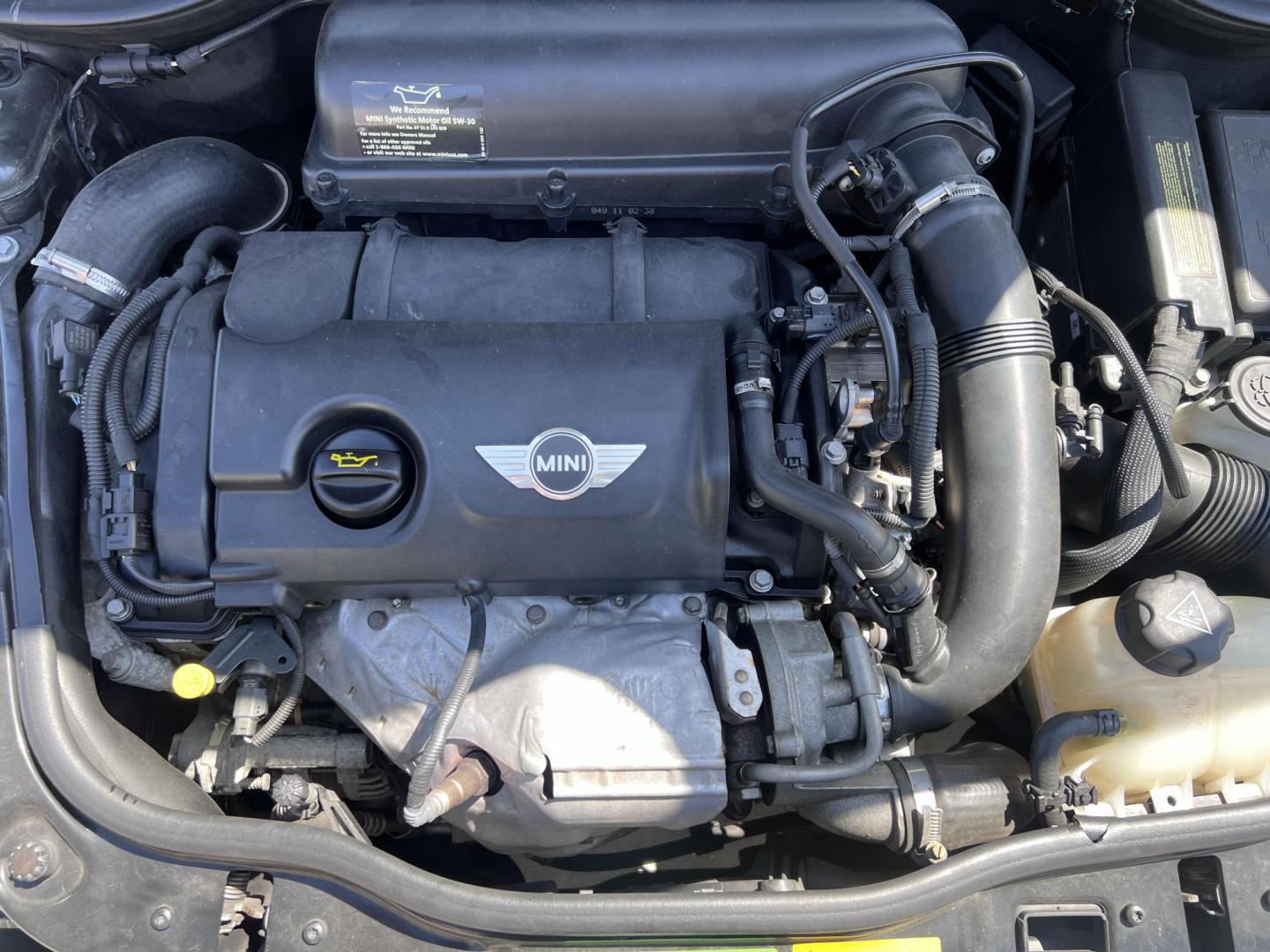 2011 Mineral Gray Metallic /Black Mini Clubman S (WMWZG3C51BT) with an 1.6L L4 DOHC 16V TURBO engine, Maual transmission, located at 30 S. Berkeley Avenue, Pasadena, CA, 91107, (626) 248-7567, 34.145447, -118.109398 - Photo#34