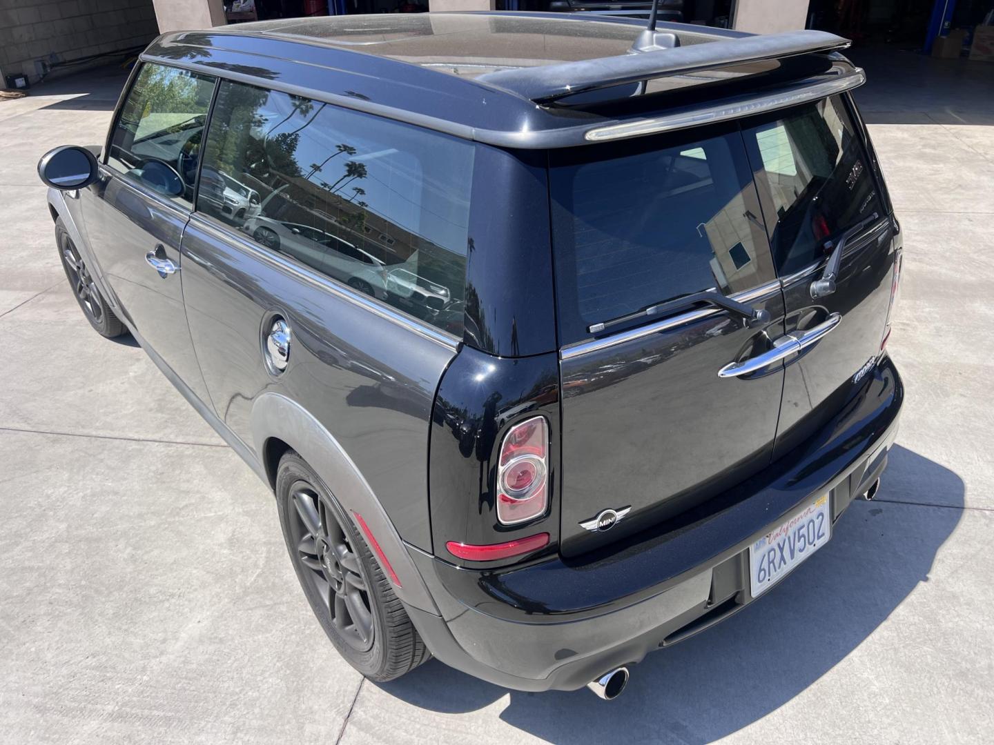 2011 Mineral Gray Metallic /Black Mini Clubman S (WMWZG3C51BT) with an 1.6L L4 DOHC 16V TURBO engine, Maual transmission, located at 30 S. Berkeley Avenue, Pasadena, CA, 91107, (626) 248-7567, 34.145447, -118.109398 - Photo#6